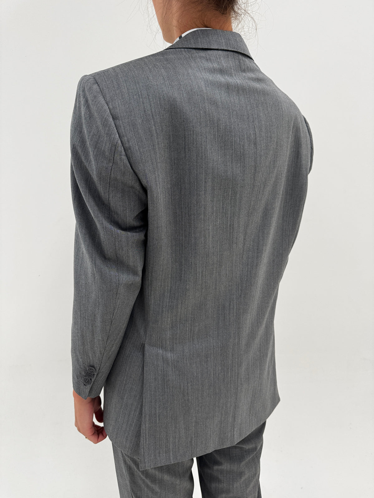 Costum sartorial italian high end din stofă Scabal super 130’s