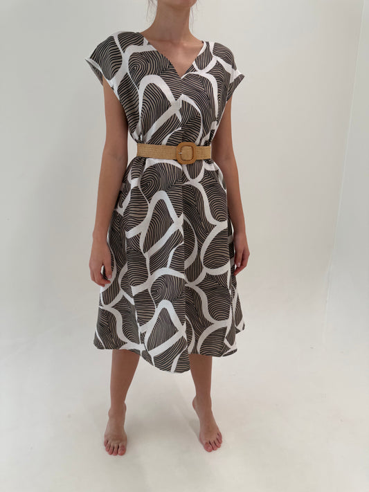 Rochie din pânză de in în croi minimalist și print actual