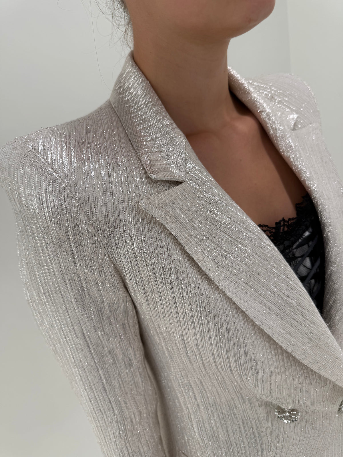 Costum ultra elegant de brand luxury italian Gattinoni din material prețios