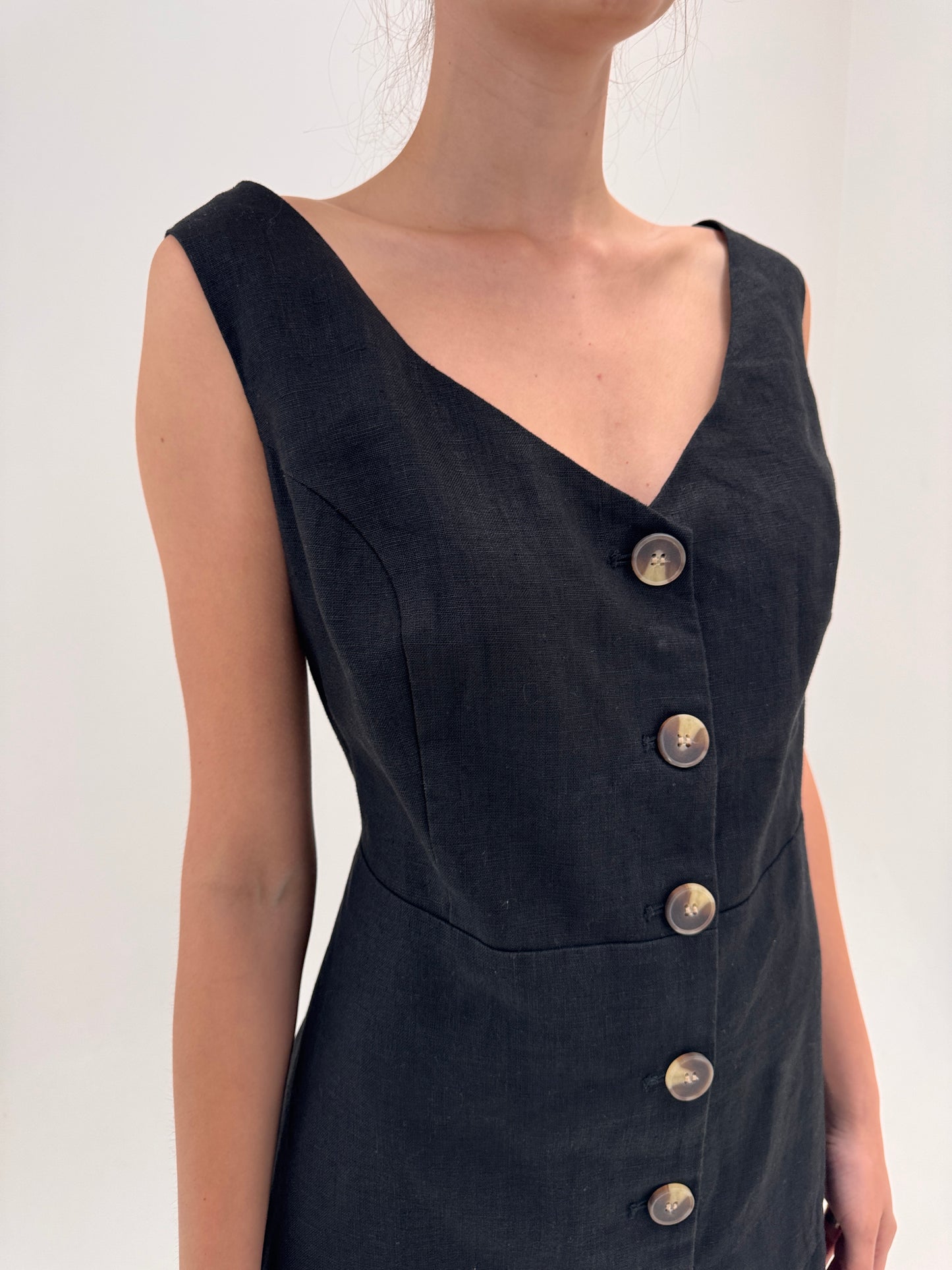 LBD maxi din in negru premiul în croi ultra feminin flatant