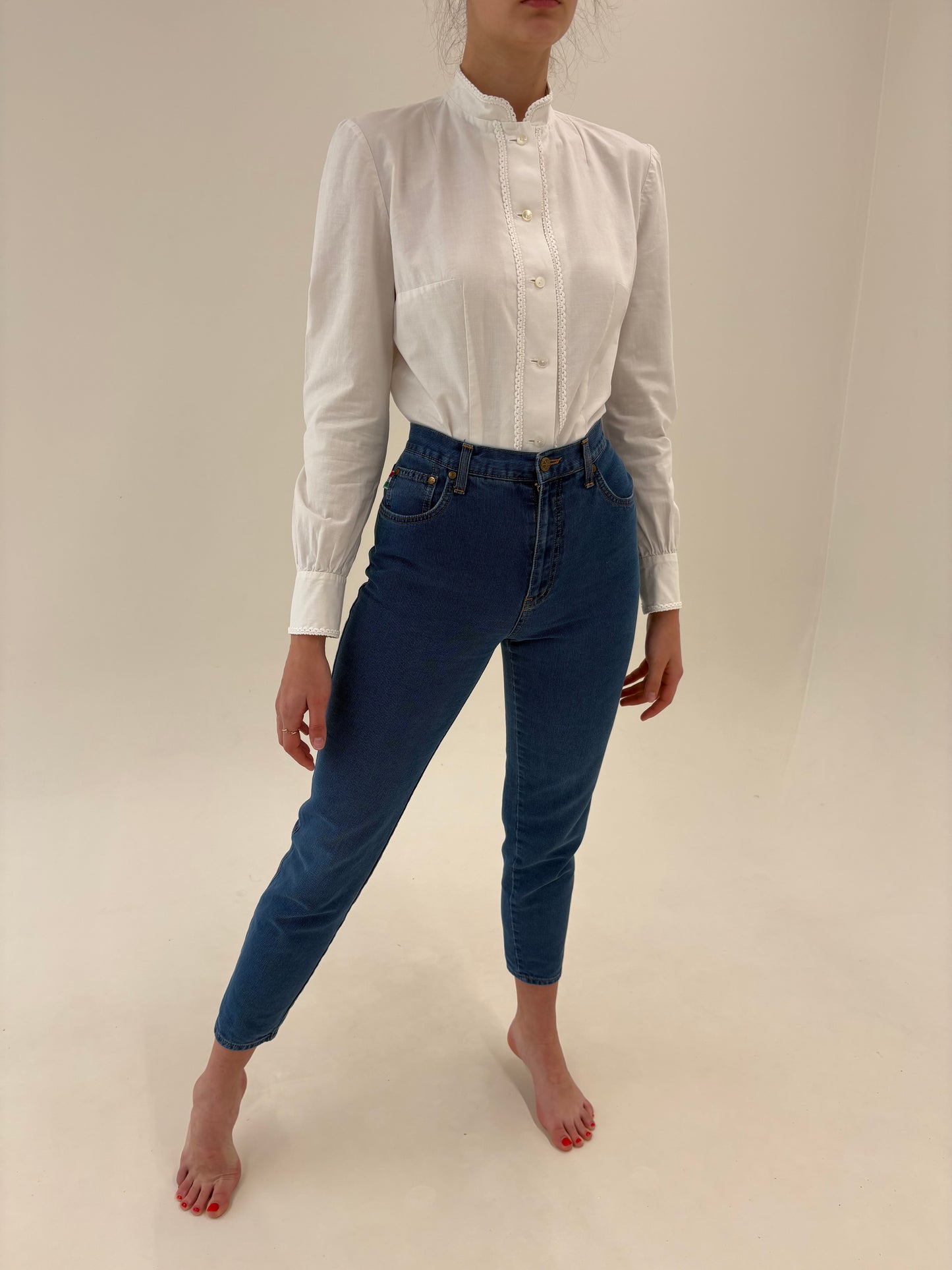 Jeans vintage Moschino cu talie ultra înaltă petite