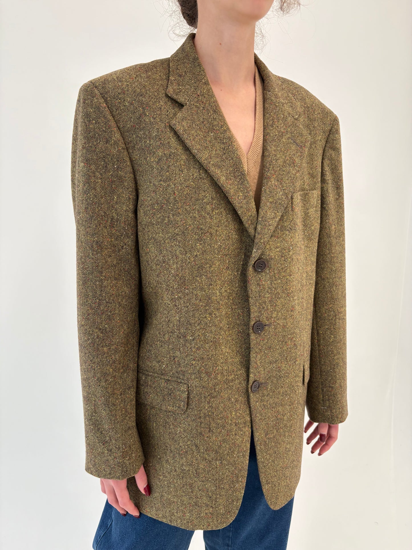 Sacou italian camel în croi actual din tweed de lana cu inserții colorate