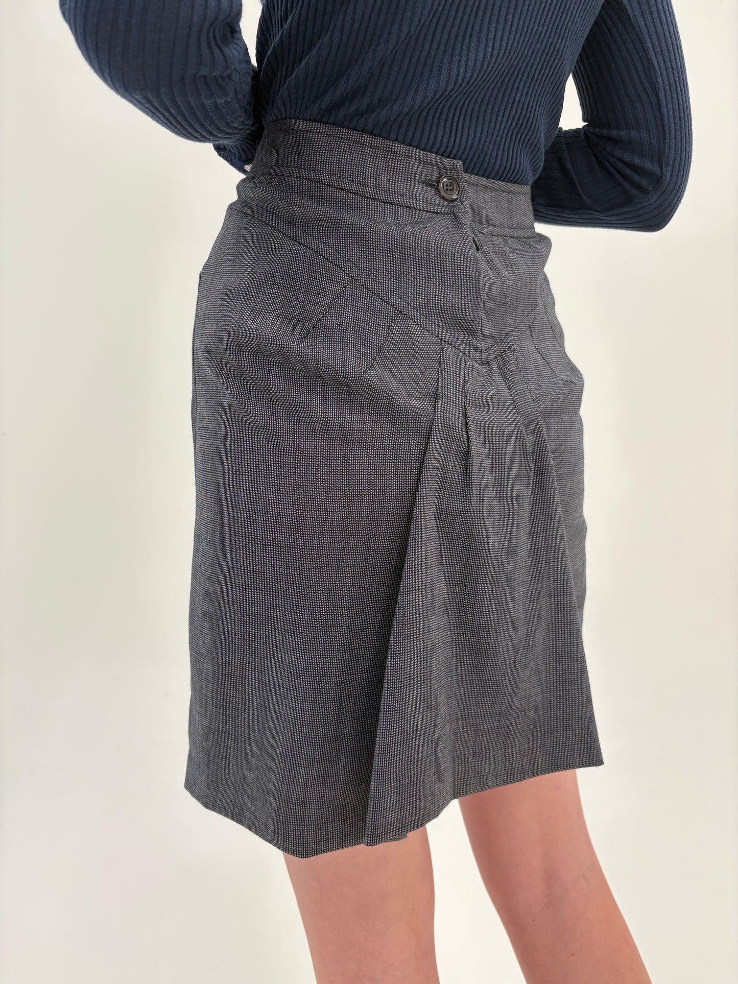 Deux piece italian cu sacou ultra cambrat și fusta în croi chic