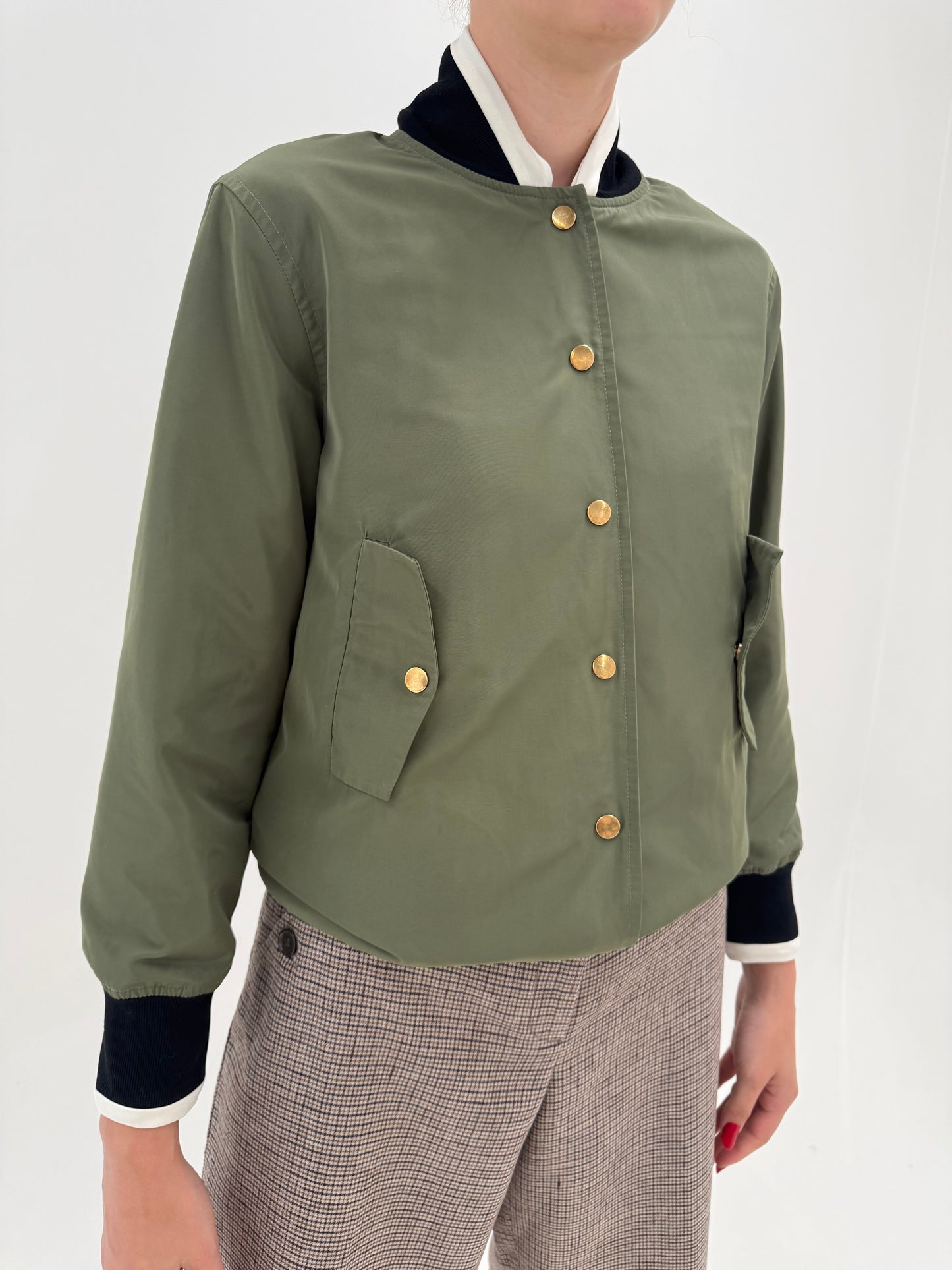 Bomber Max Mara light kaki cu feronerie aurie impermeabil