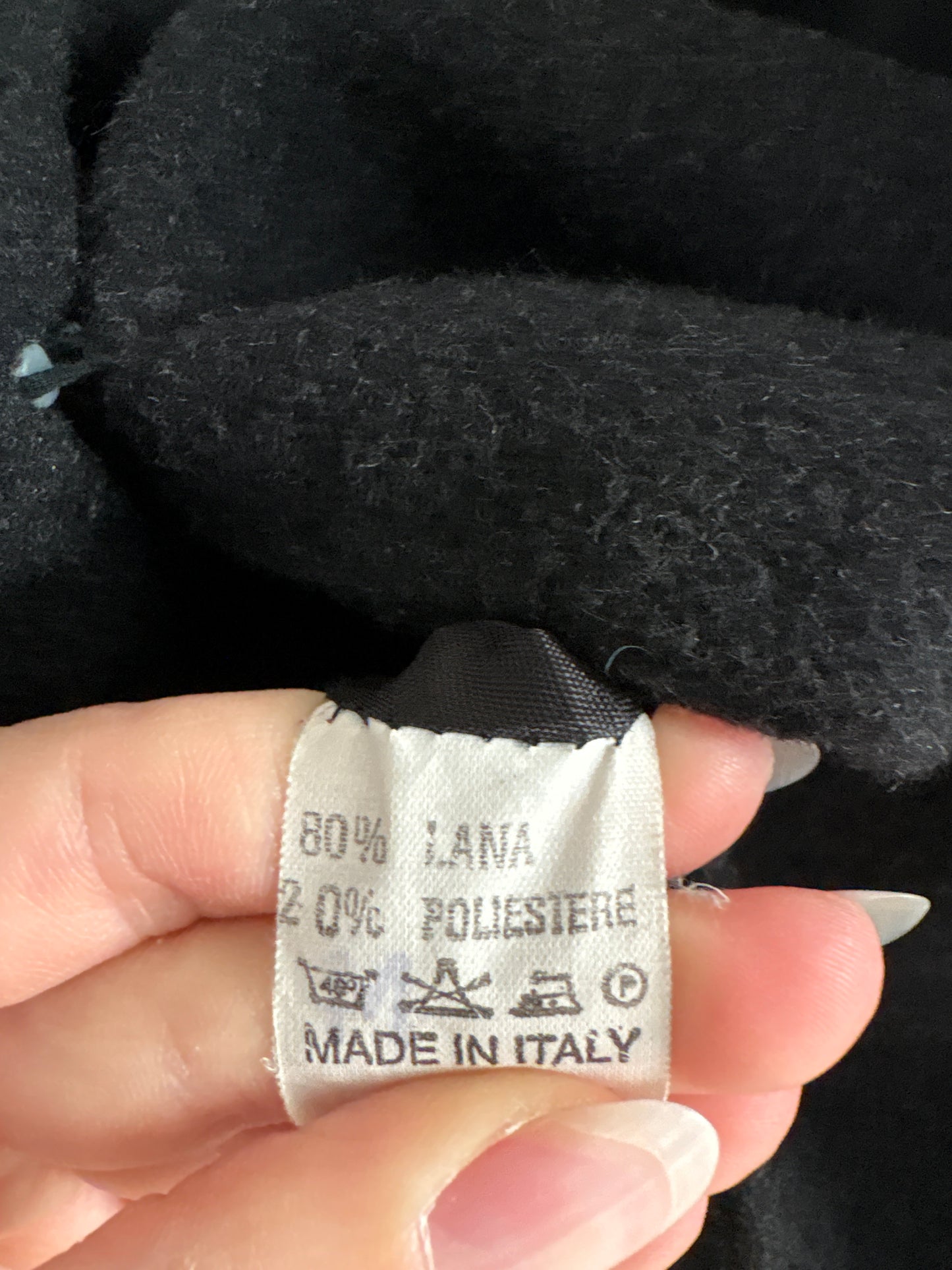 Sacou în croi lung și cambrat cu revere late din stofă plina