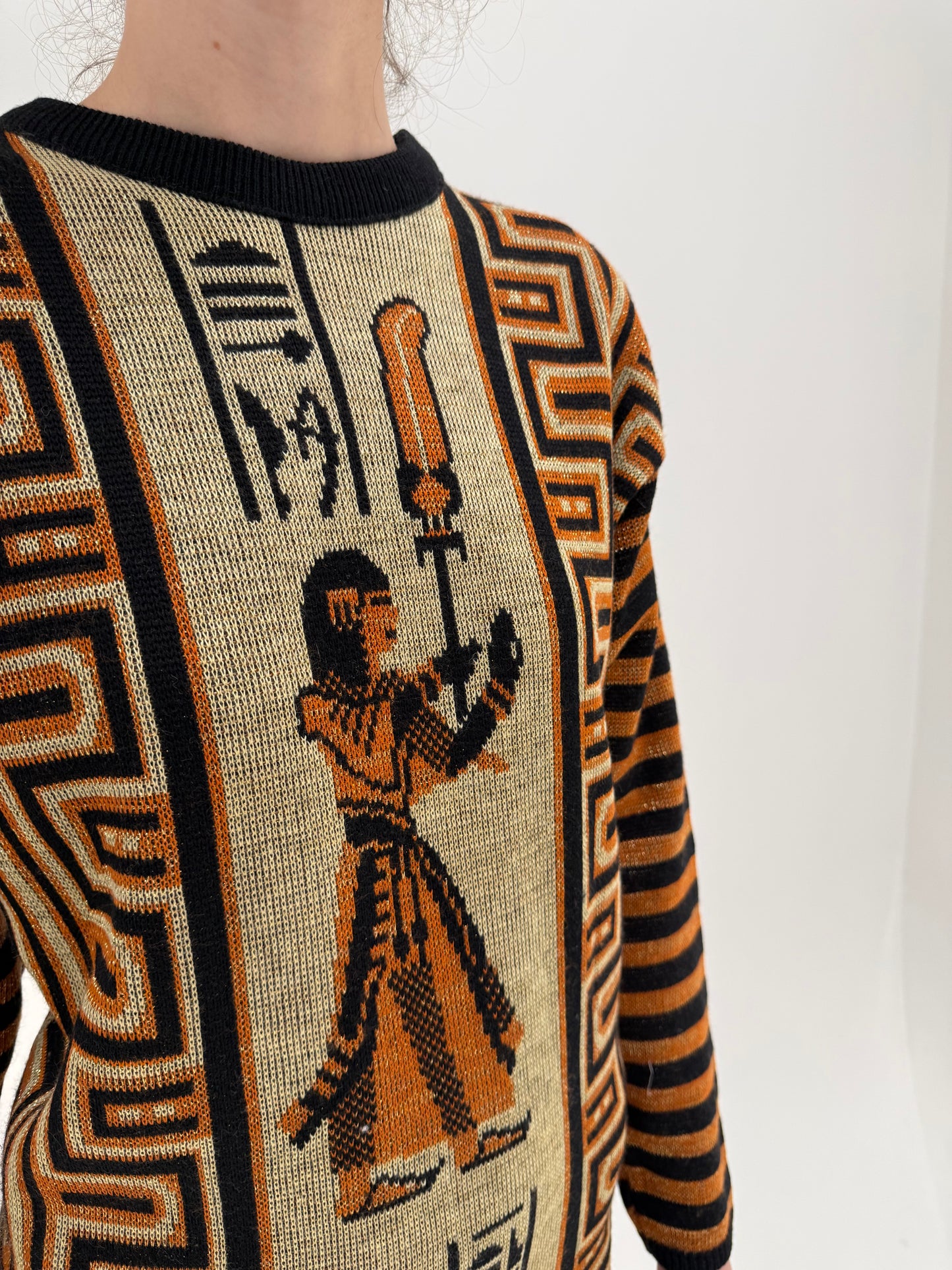 Rochie old vintage mid 80s din lana extrafina și lurex auriu