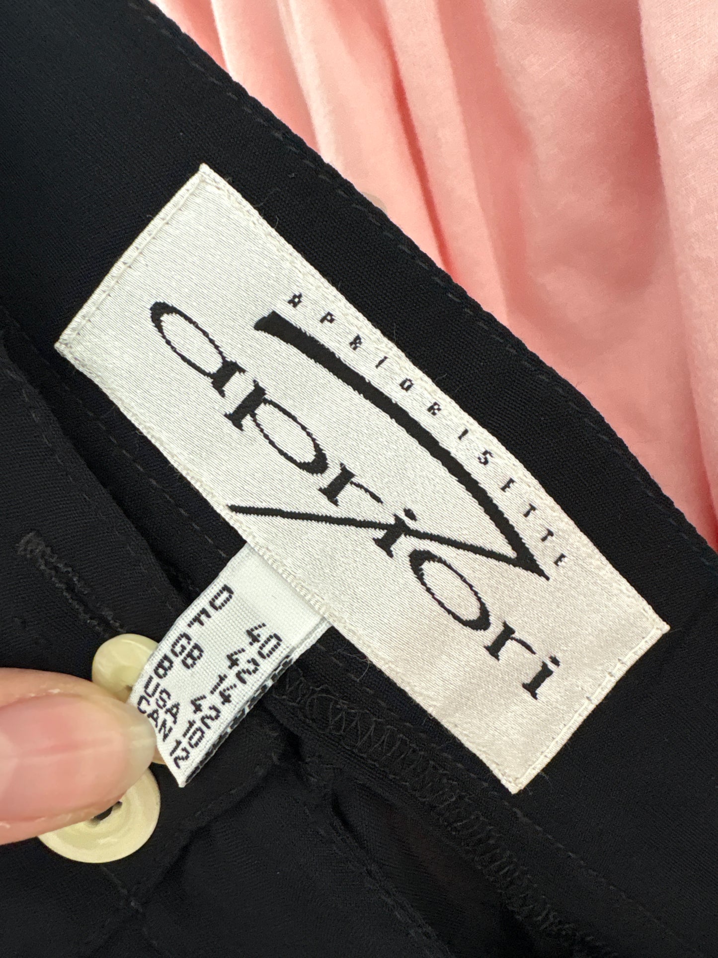 Pantaloni negri vaporoși de vară cu talie ultra marcată înaltă și solduri generoase
