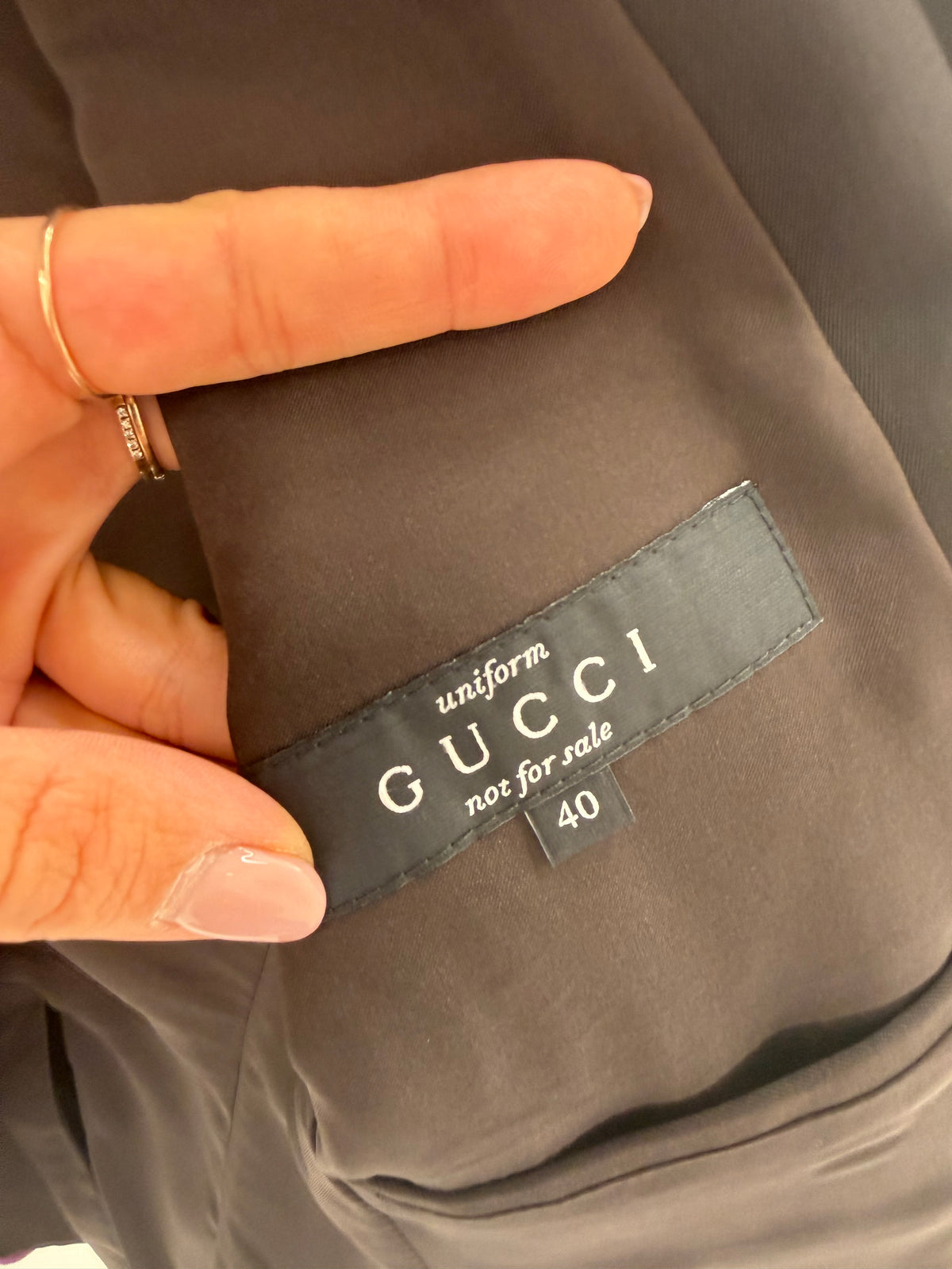 Sacou Gucci dark chocolate brown cambrat din stofita de lana extrafina ultra confort