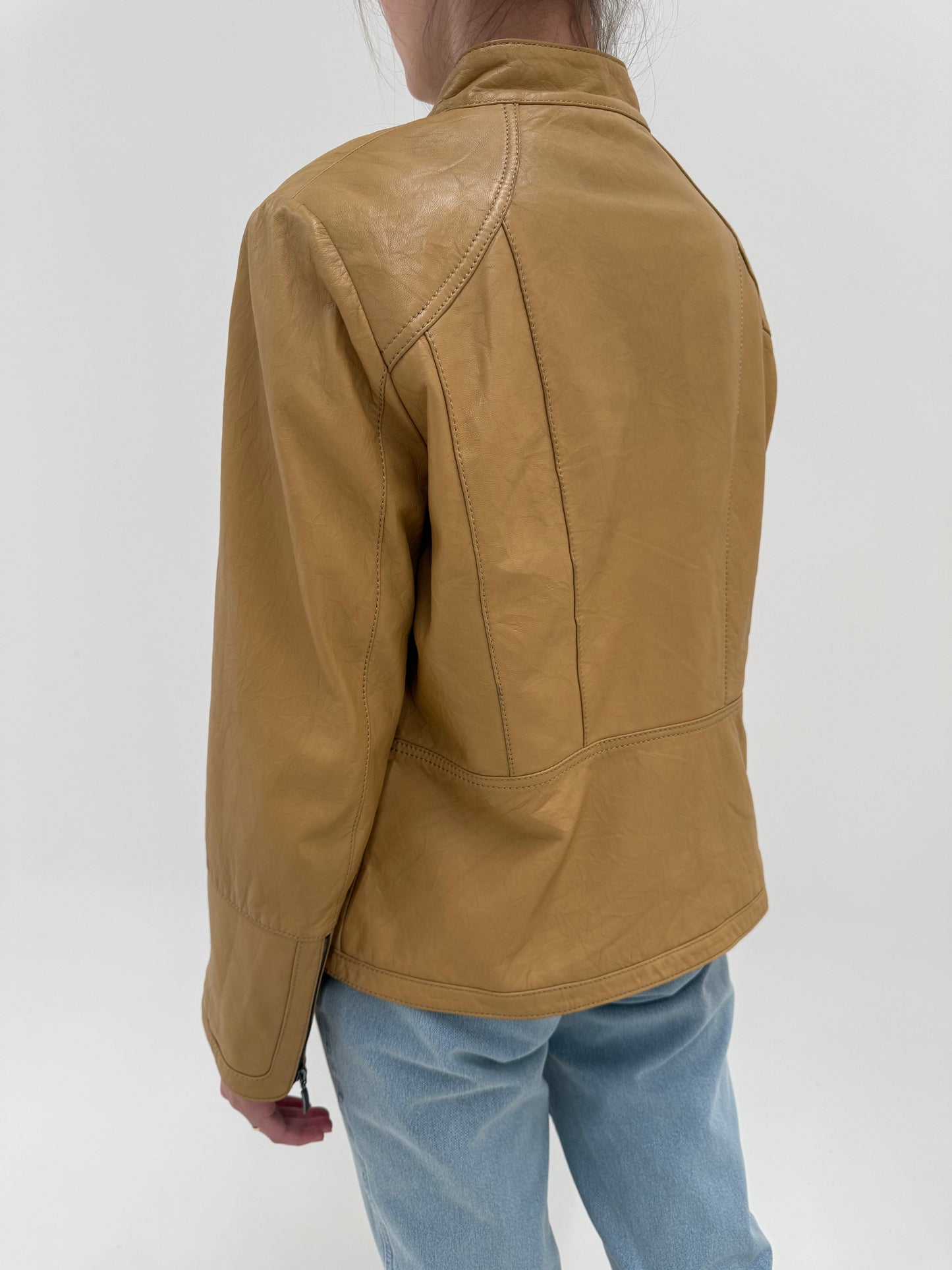 Geacă biker camel din piele naturală extrem de moale cambrata