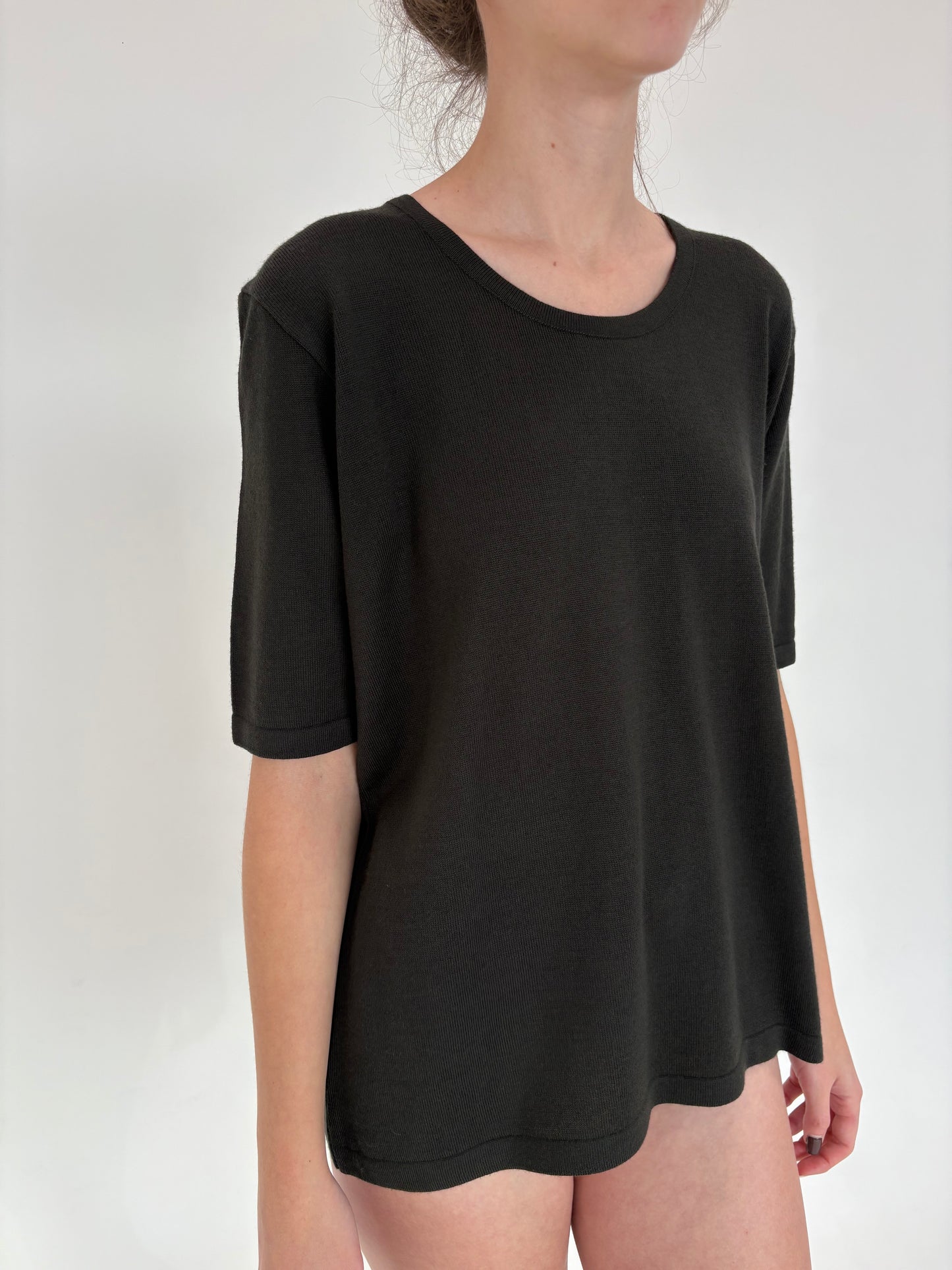 Top italian din lana merino extrafina charcoal gray