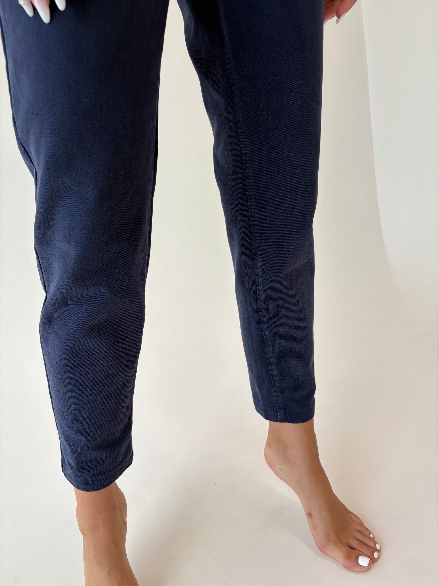 Jeans vintage luxury Trussardi dark wash in croi mom fit cu talie ultra înaltă