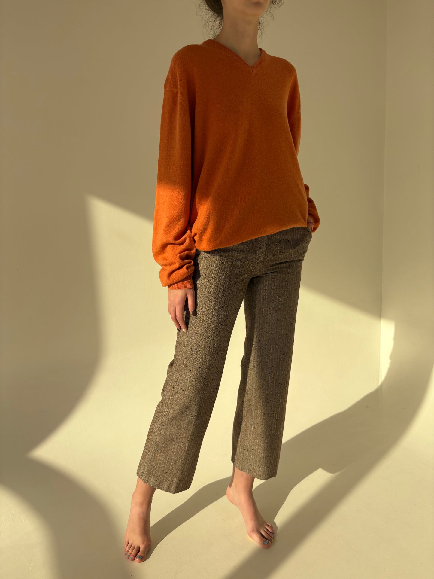 Pantaloni petite spre palazzo din lana extrafina chevron cu inserții colorate