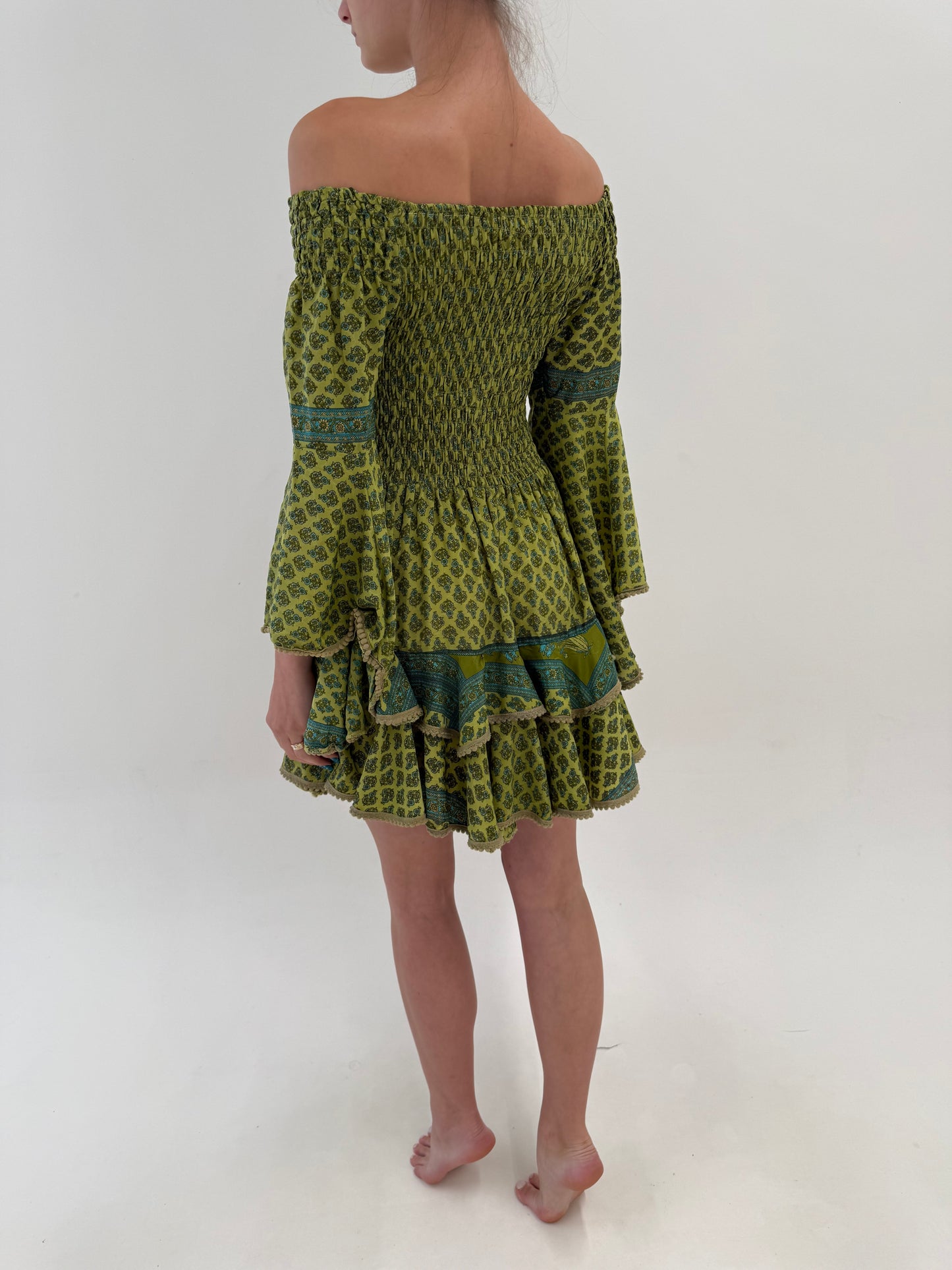 Rochie boho din 70% mătase naturală în nuanțe superbe cu mâneci evazate