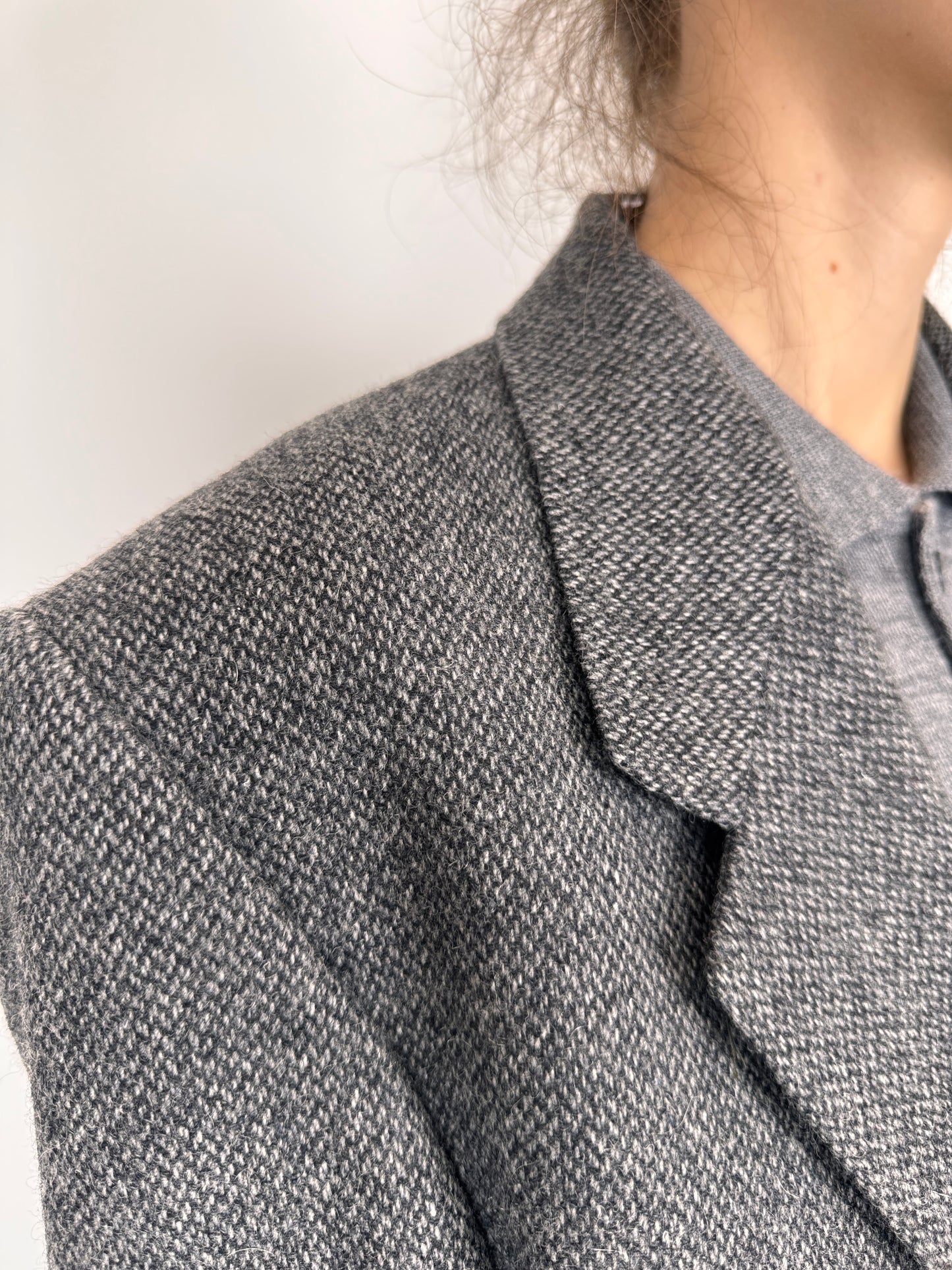 Sacou din tweed plin de lana cu mohair pebble gray