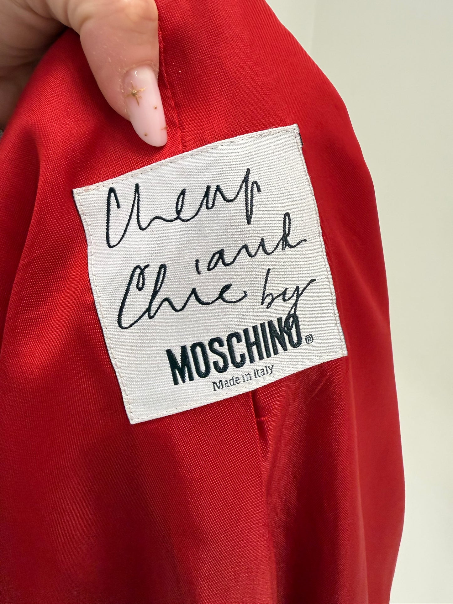 Sacou Moschino roșu tare ultra cambrat