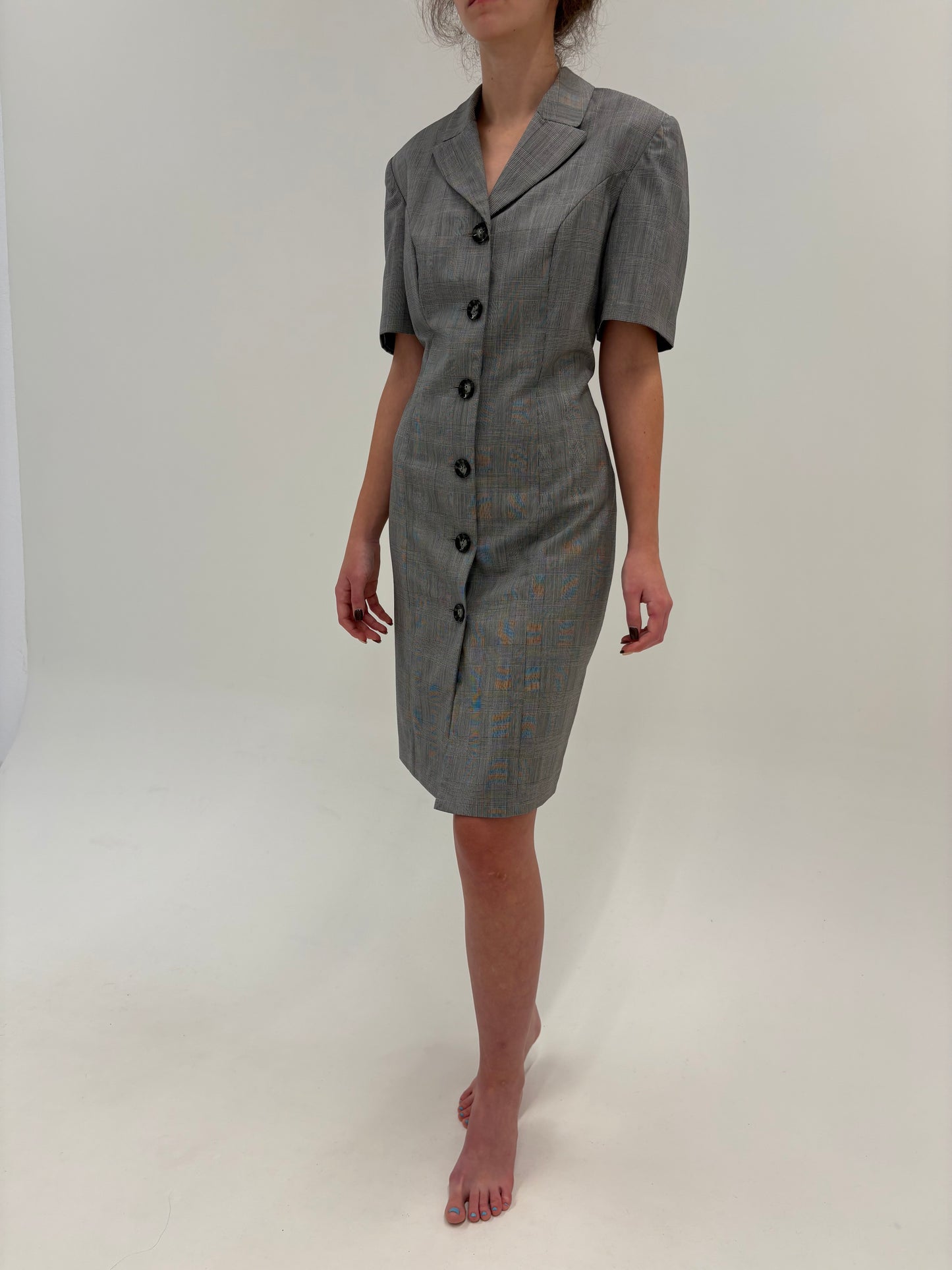 Rochie în carouri fine alb negru din stofă de lana extrafina