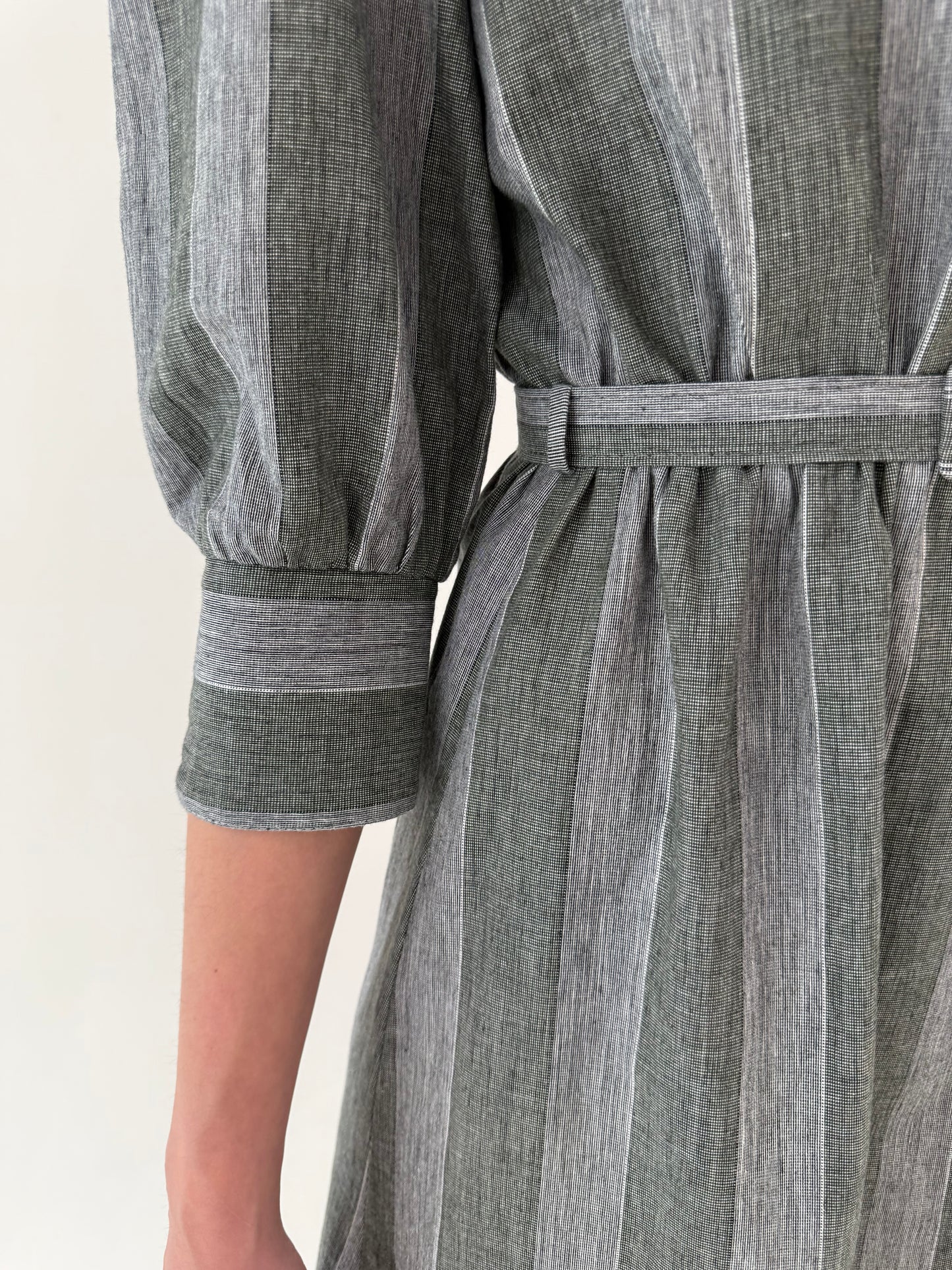 Rochie vintage din pânză în stil Prada și panglică cu curea proprie