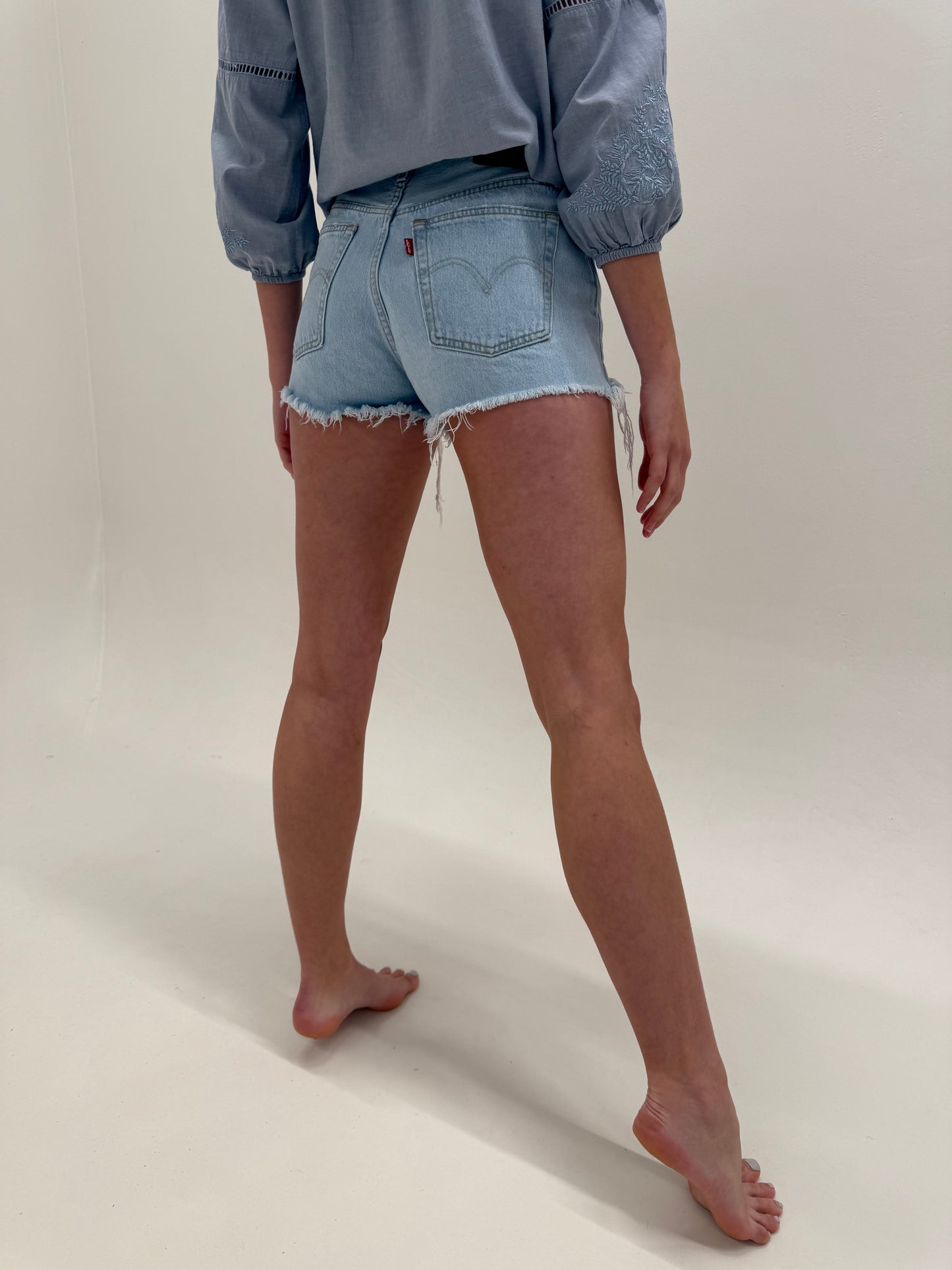 Pantaloni scurti Levi’s din jeans cu talie înaltă