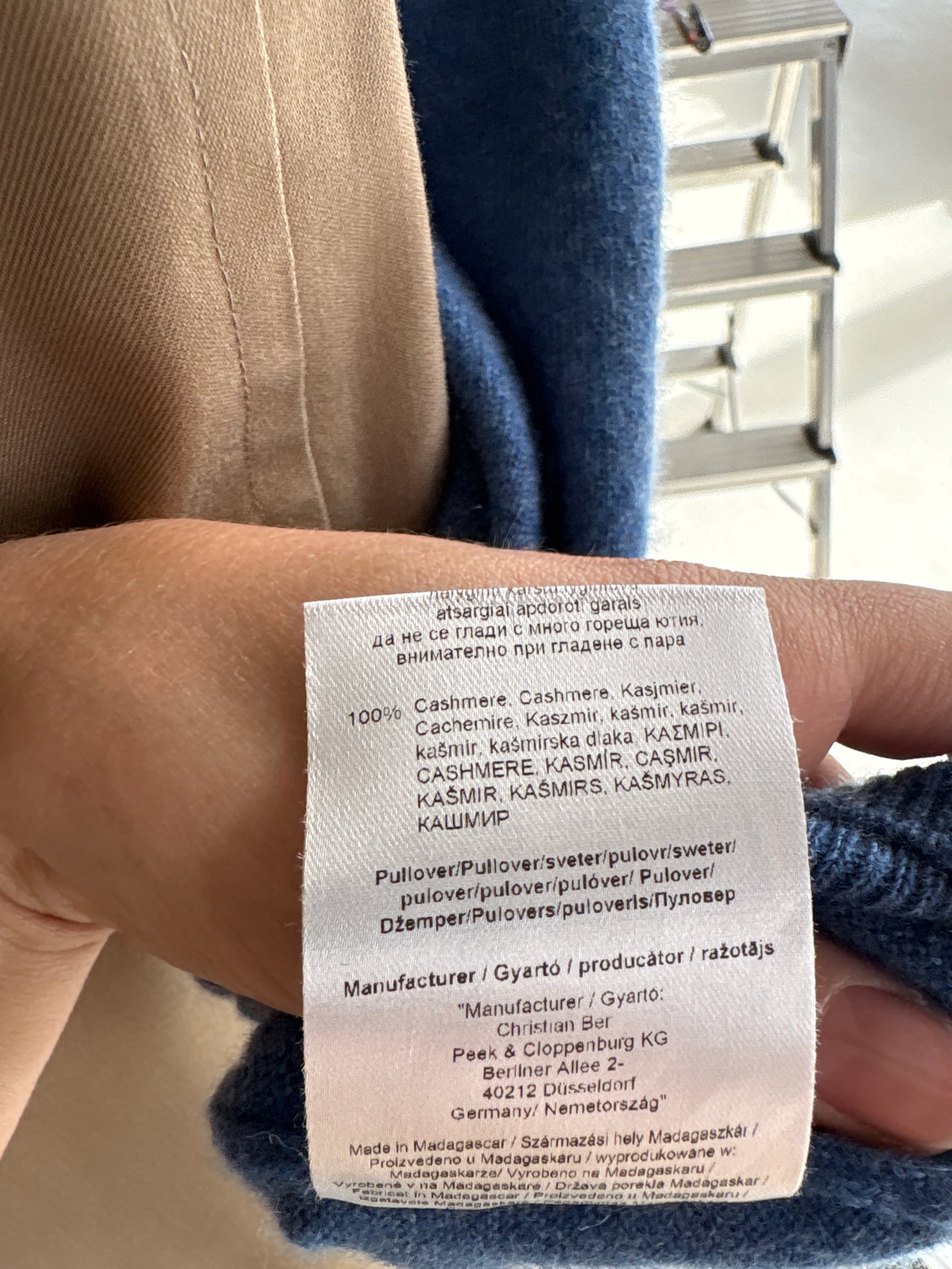 Maleta tall albastru ciel din cașmir multiply