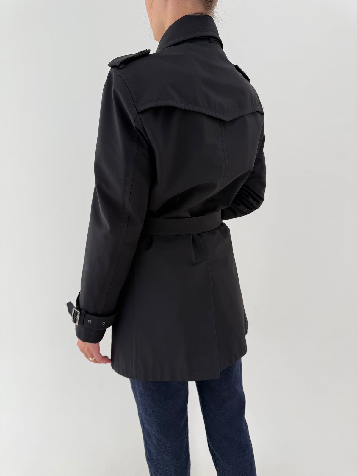 Trench Burberry negru din gabardină groasă texturată tall