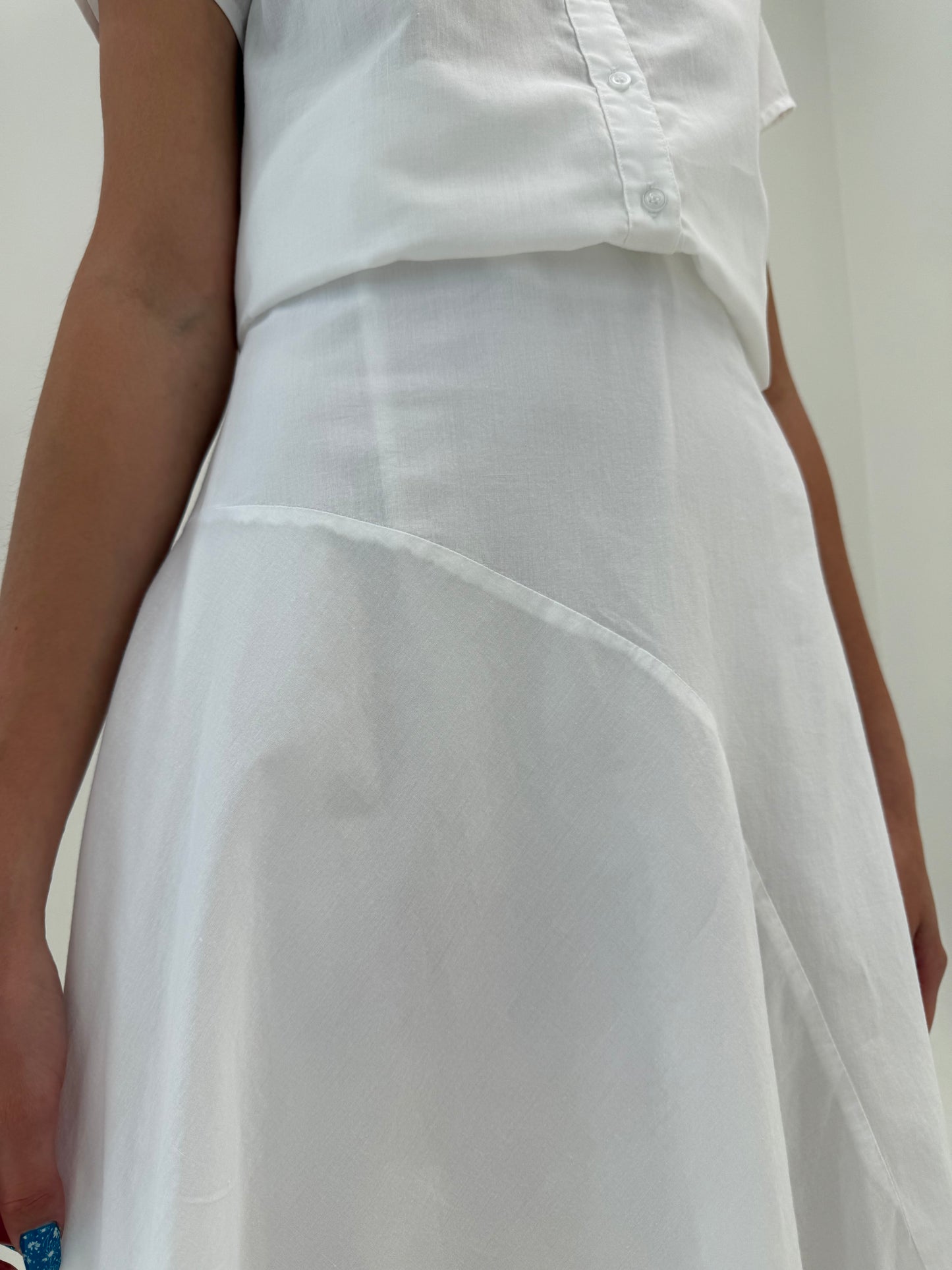 Fustă albă în croi extrem de chic cu broderie anglaise din bumbac premium midi lung