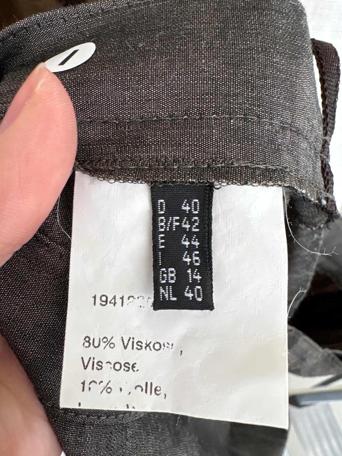Pantaloni business de vară cu efect foarte ușor perlat taupe