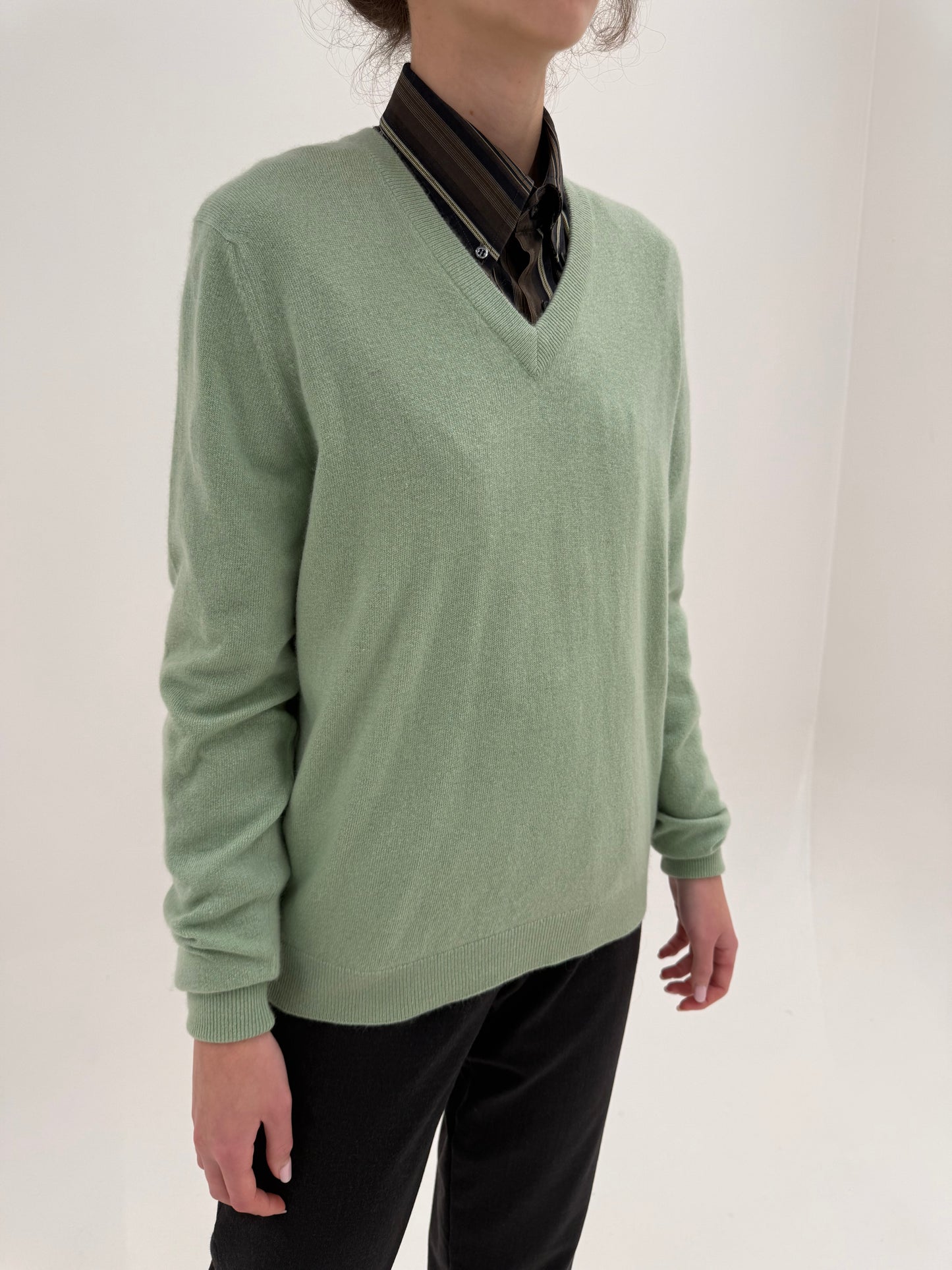 Pulover din cașmir high end pistachio green cu grad redus de peeling