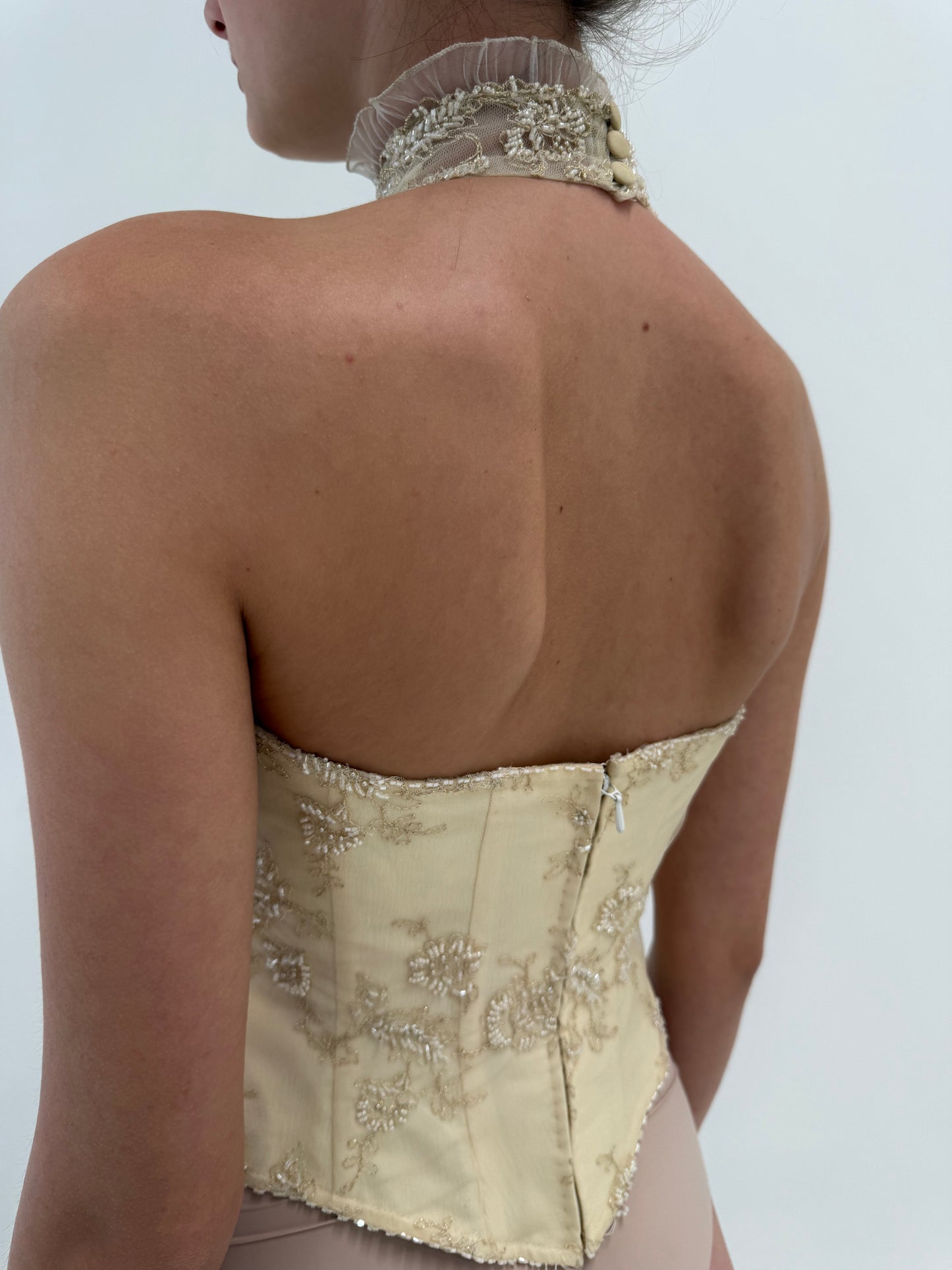 Corset couture din mătase naturală cu aplicații manauale excepționale nude