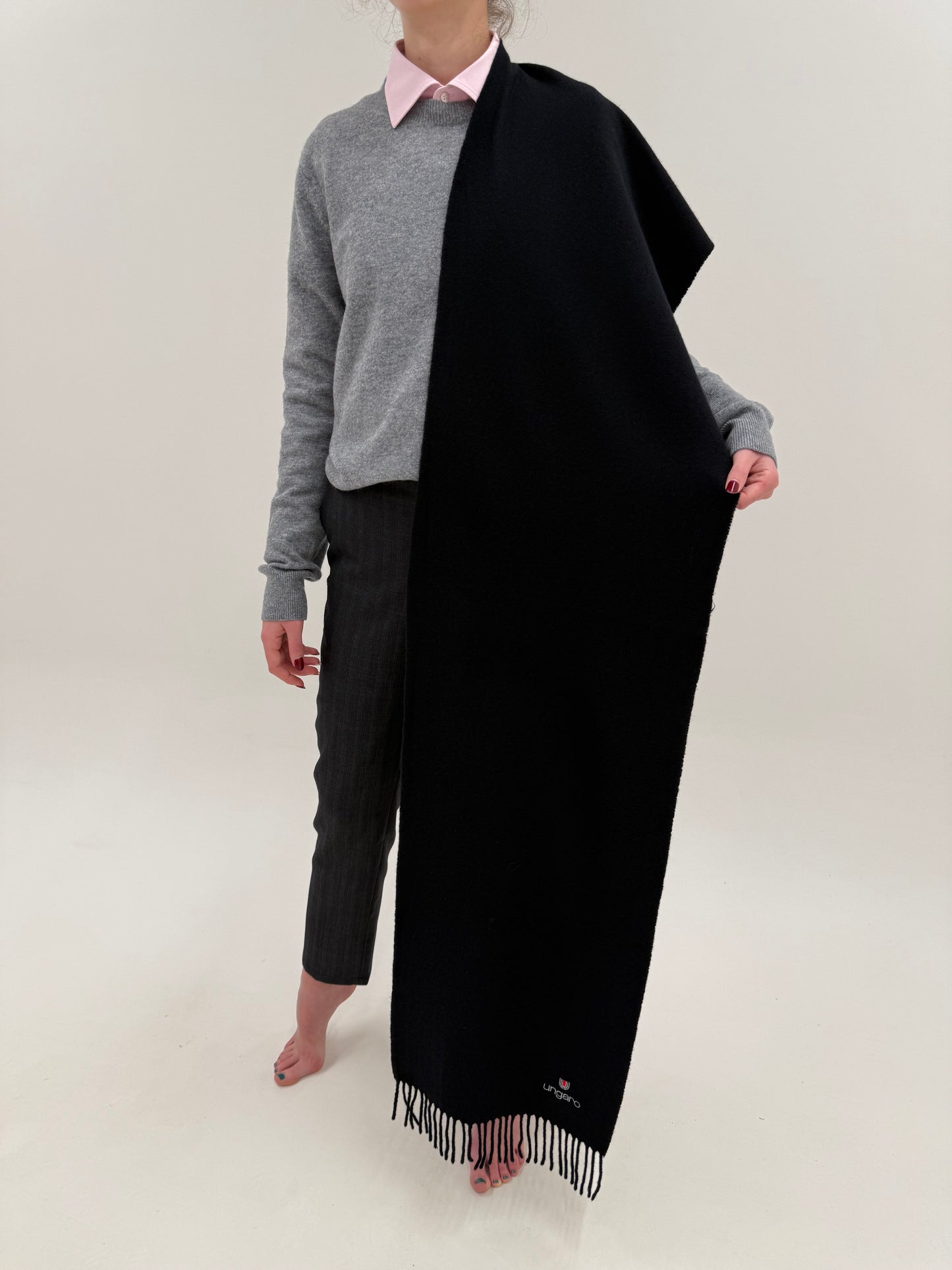 Fular negru luxury Ungaro din lana extrafina