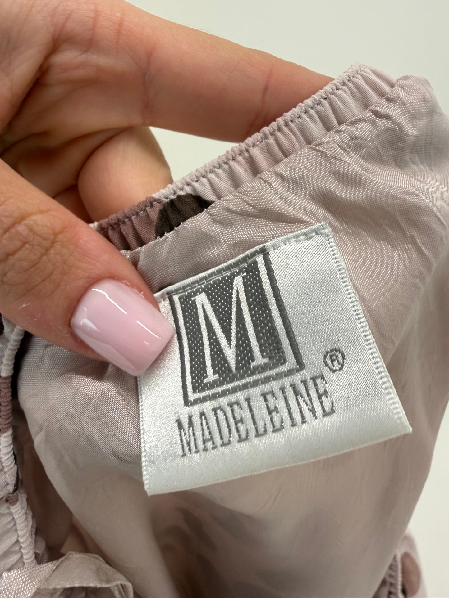 Set de brand premo Madeleine din panzica extrafina ca o organza moale cu buline