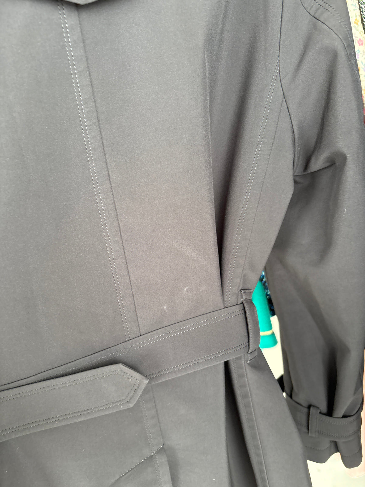 Trench Burberry negru din gabardină groasă texturată tall