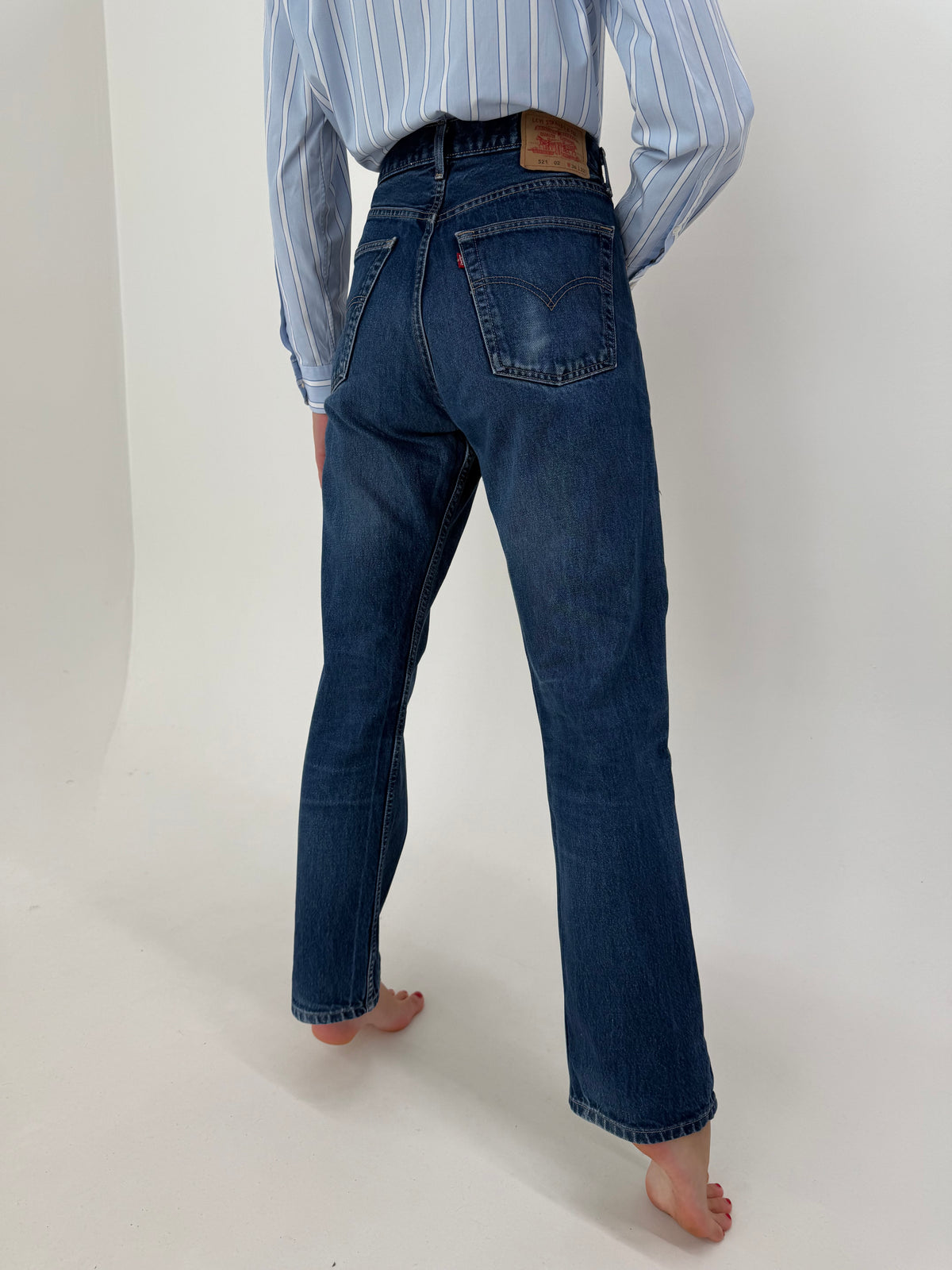 Jeans Levi’s 521 tall classic wash straight leg cu talie înaltă