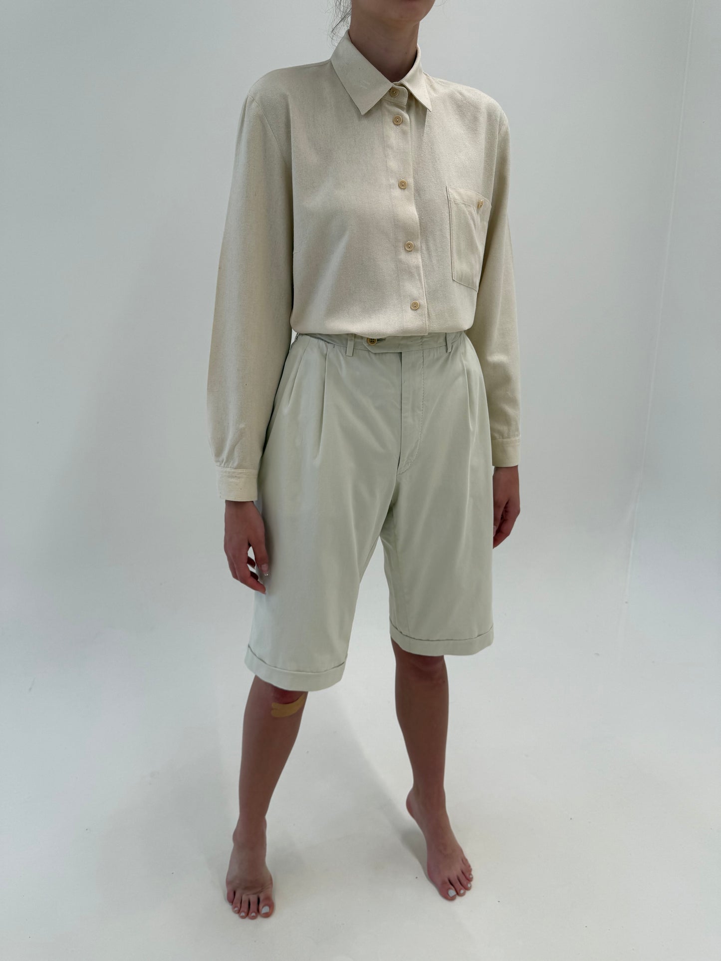 Costum luxury Canali în croi super actual off white din bumbac