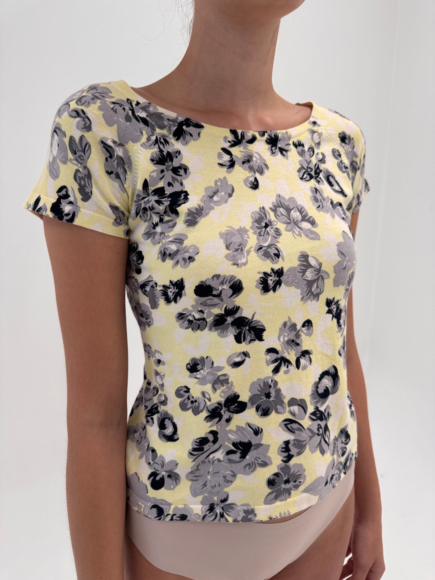 Top Max Mara butter yellow cu print superb din jerse excepțional de bumbac