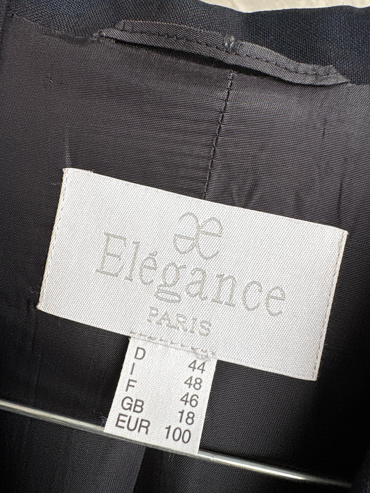 Sacou lung Elegance tip pardesiu cu nasturi metalici aurii bijuterie din lana extrafina negru