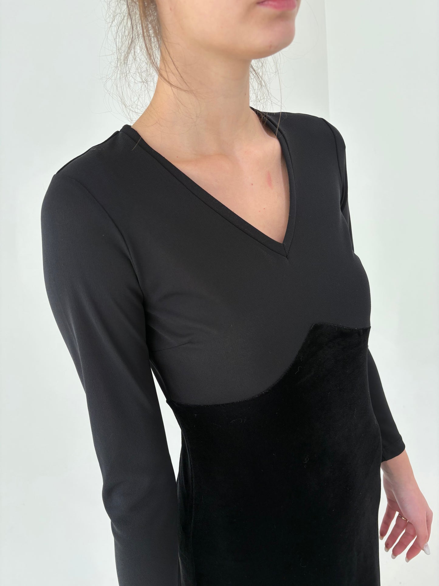 LBD ultra feminin din catifea confort și mesh in croi atemporal