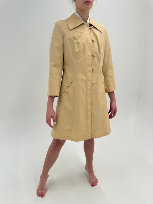 Trench vintage camel petite din gabardină în croi de ani 60