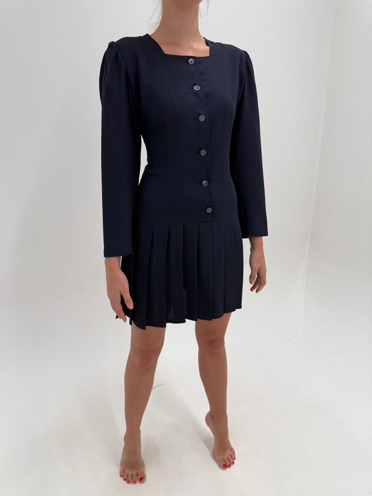 Rochie vintage italiană cu pliseuri din stofita de lana extafina și talie ușor căzută