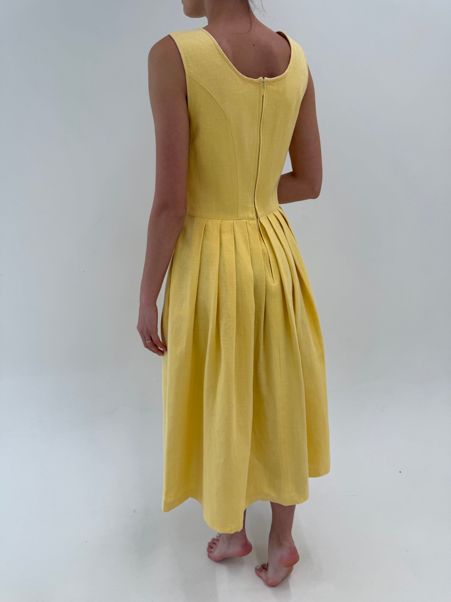 Rochie vintage maxi din pânză de in butter yellow cu buzunare și corsaj