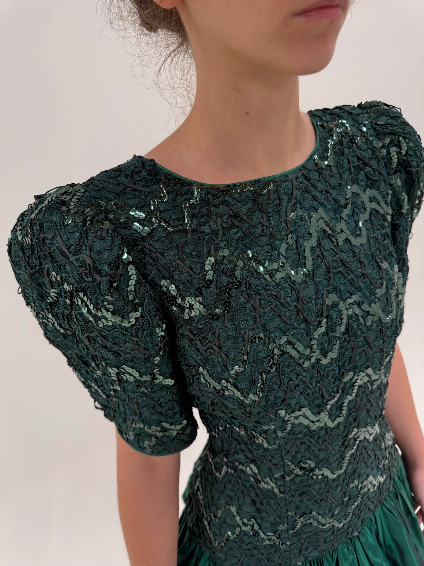 Rochie old vintage spectaculoasă foarte pretioasa sfârșit de ani 80