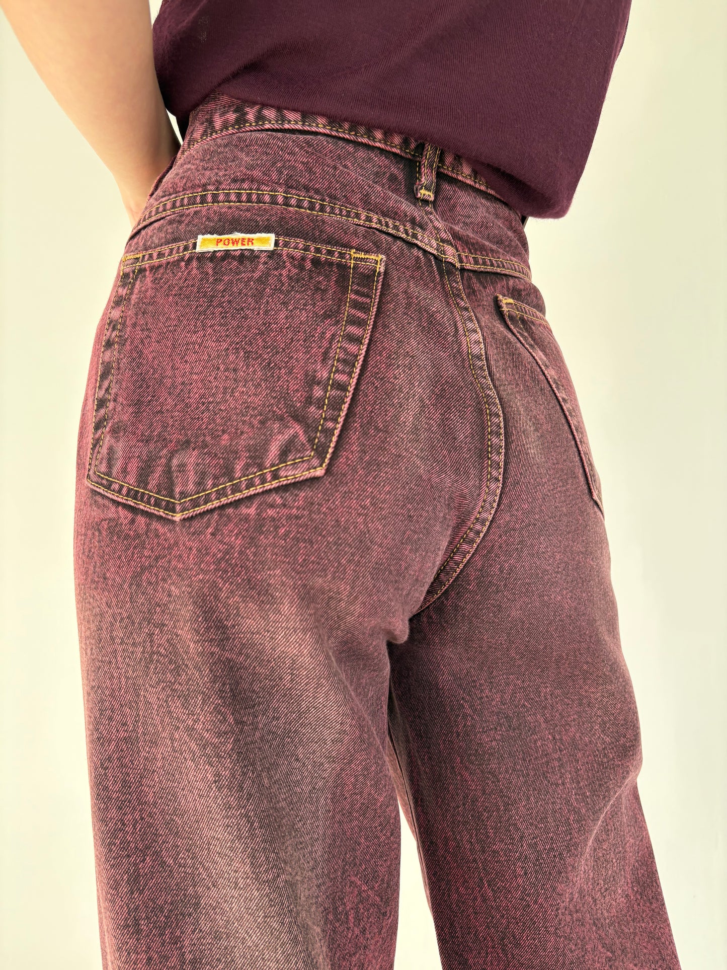 Jeans vintage gros mom fit cu talie ultra ultra înaltă burgundy wash