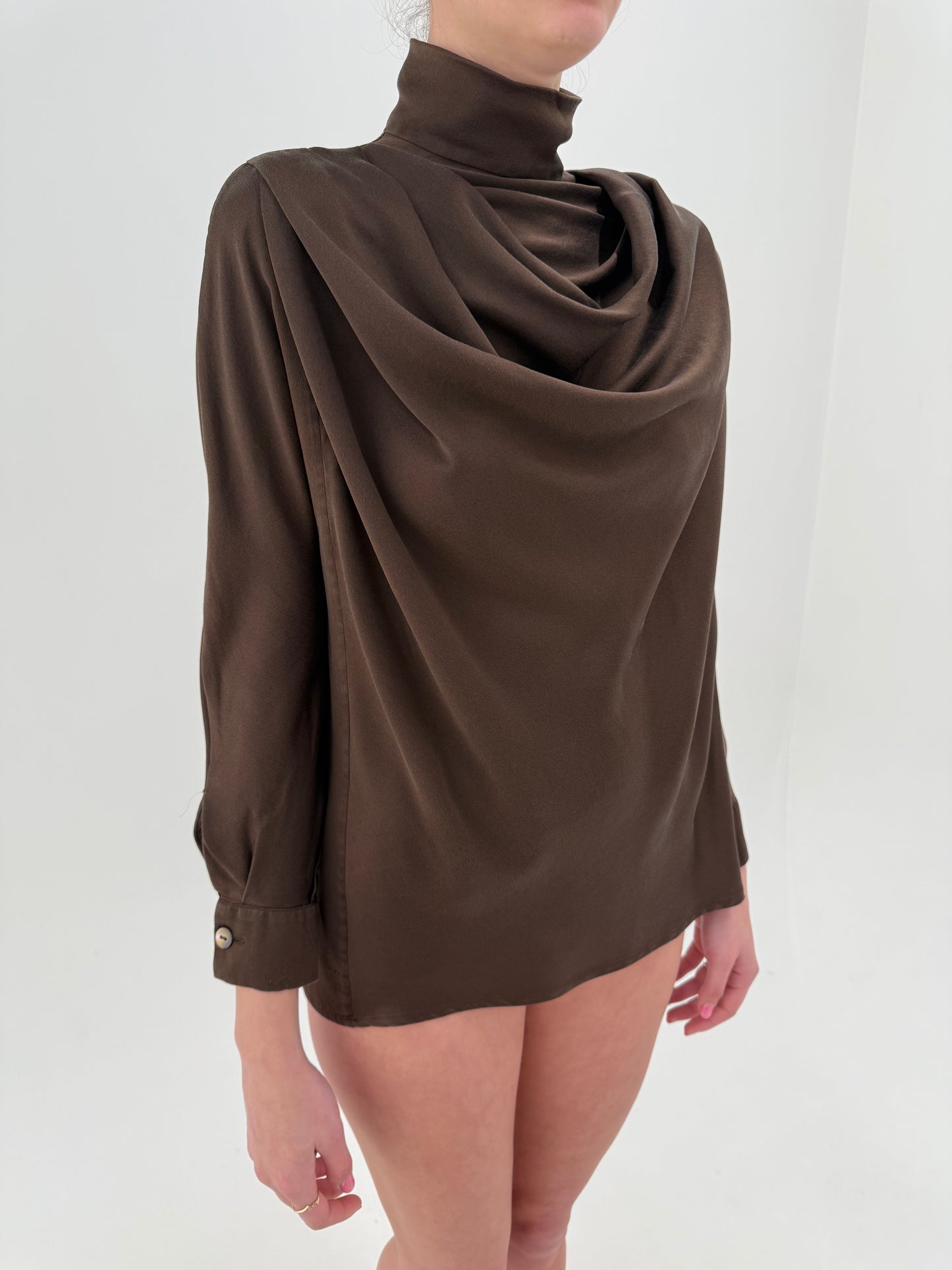 Cămașa luxury Gianfranco Ferre din mătase naturală cu bust drapat