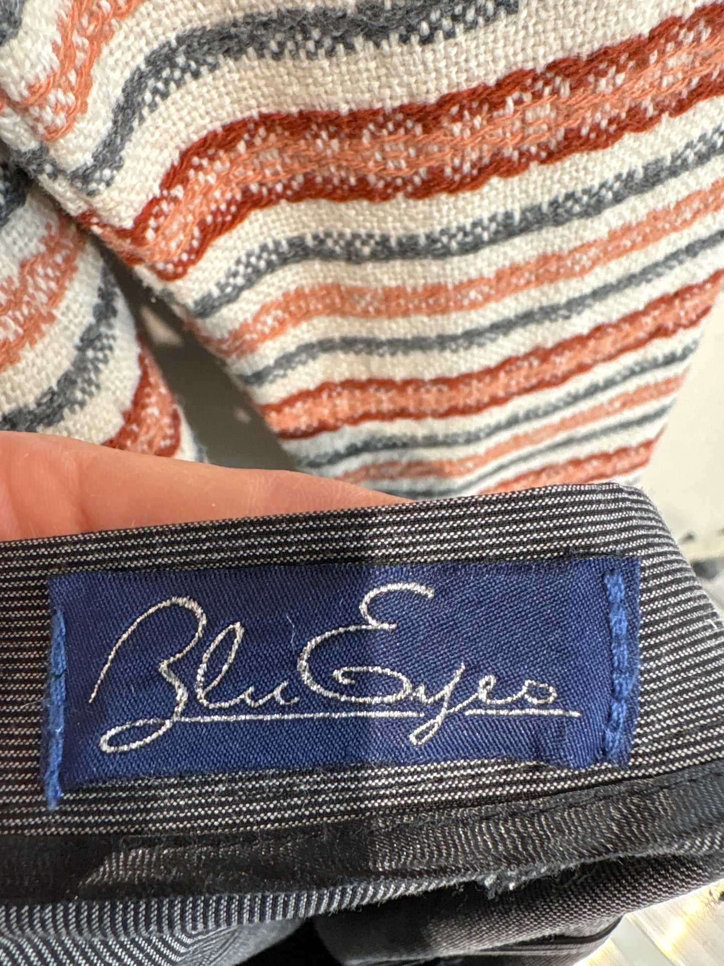 Pantaloni petite țigaretă cu talie înaltă din stofita extrafina de lana ușor strech