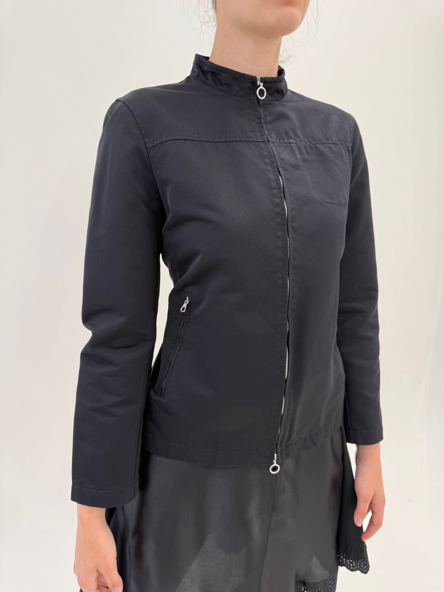 Jacheta impermeabilă de vară Max&Co by Max Mara neagră in croi ușor cambrat