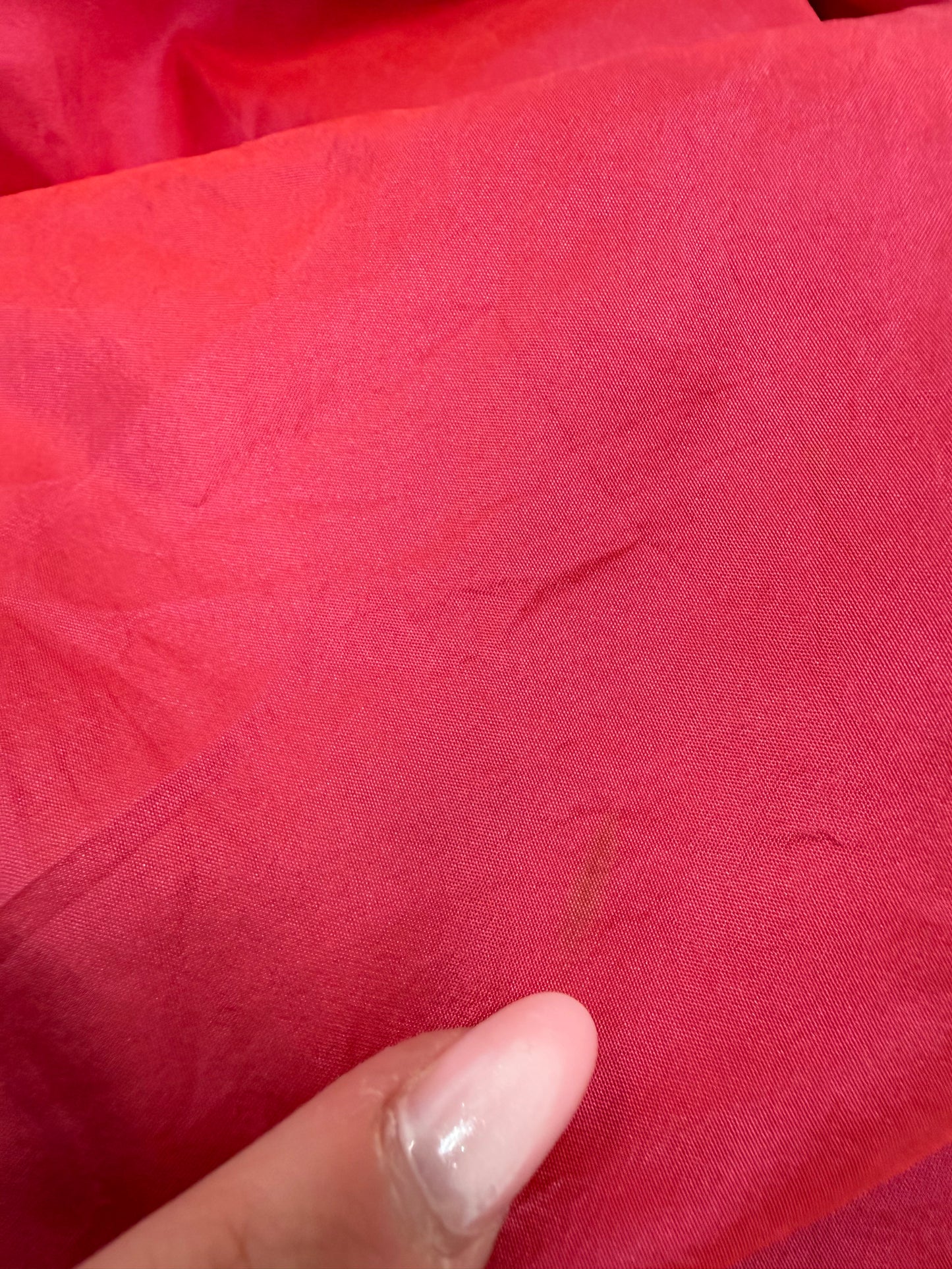 Fustă Max Mara din tafta ușor perlata de mătase naturală raspberry red