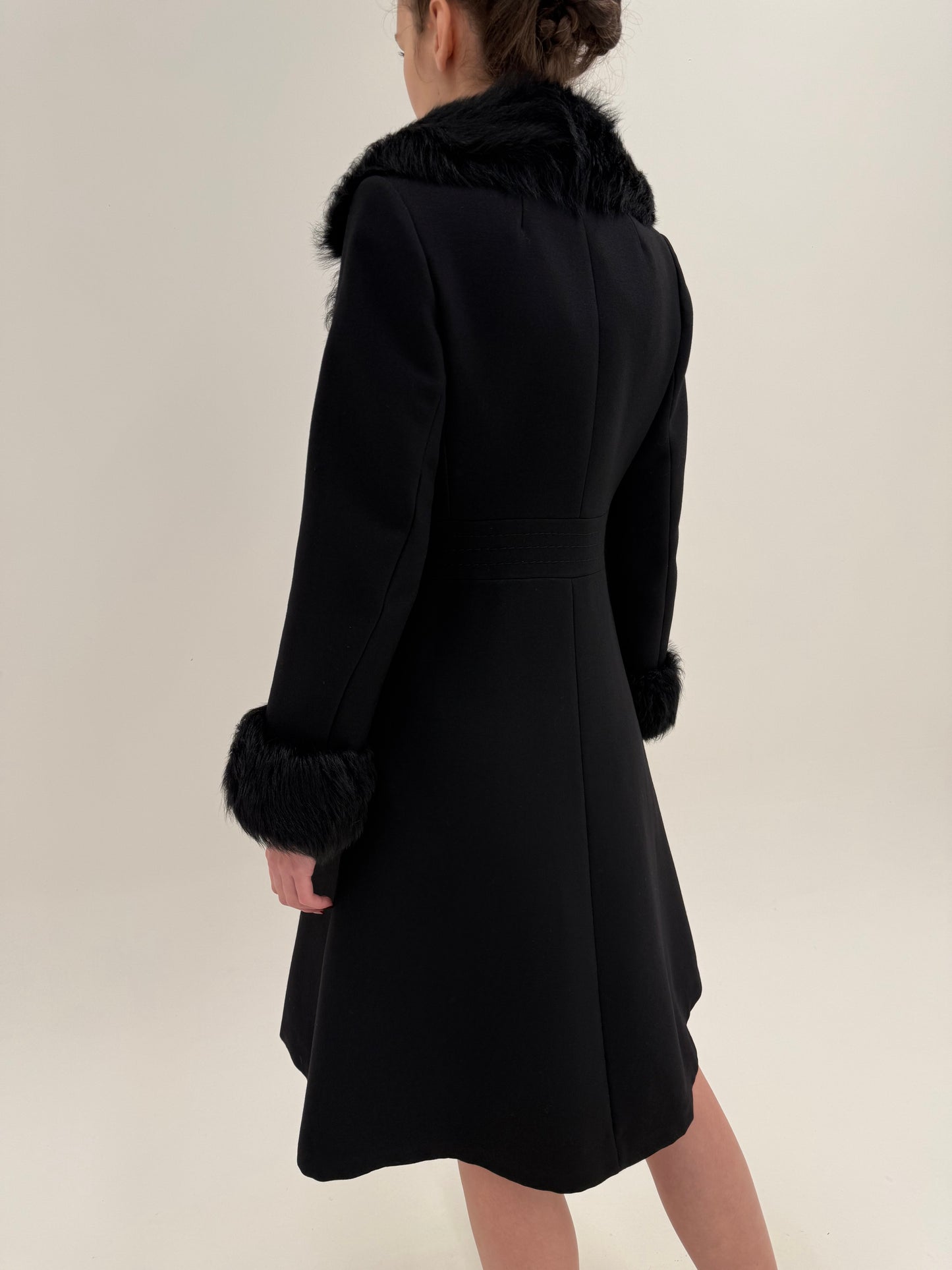 Palton negru vintage cambrat din worsted wool structurată certificată