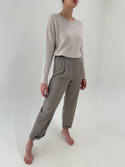Pantaloni light warm gray cu pense si talie ultra înaltă