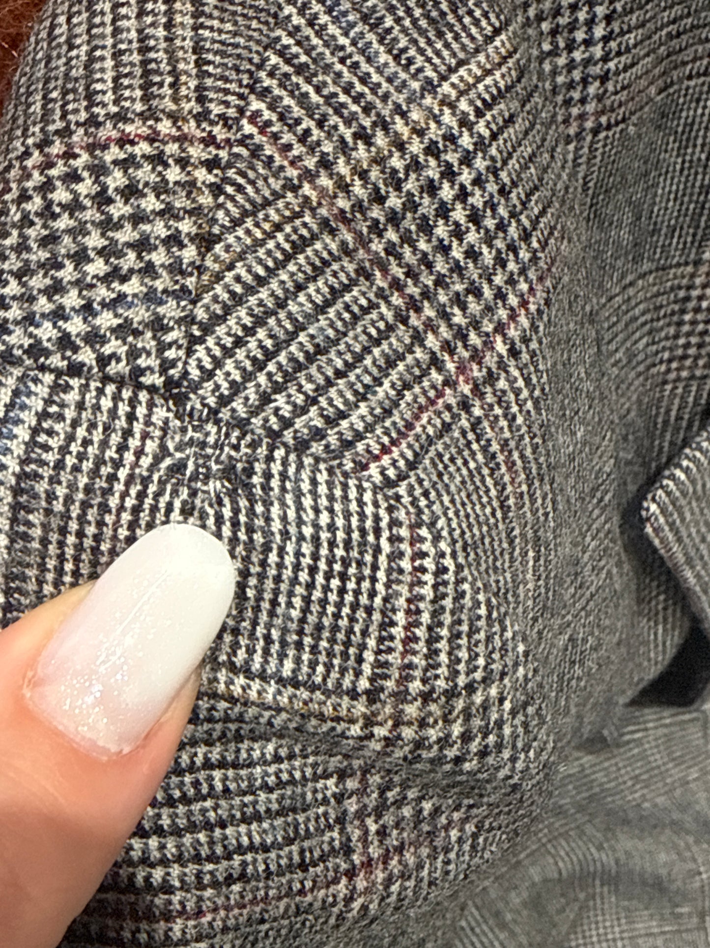 Sacou vintage cu închidere dublă din lana în carouri fine și revere late