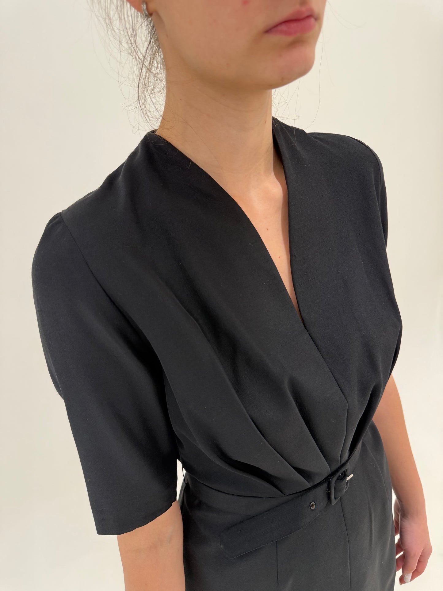 LBD vintage în croi cambrat cu talie marcată superb în croi tip sacou