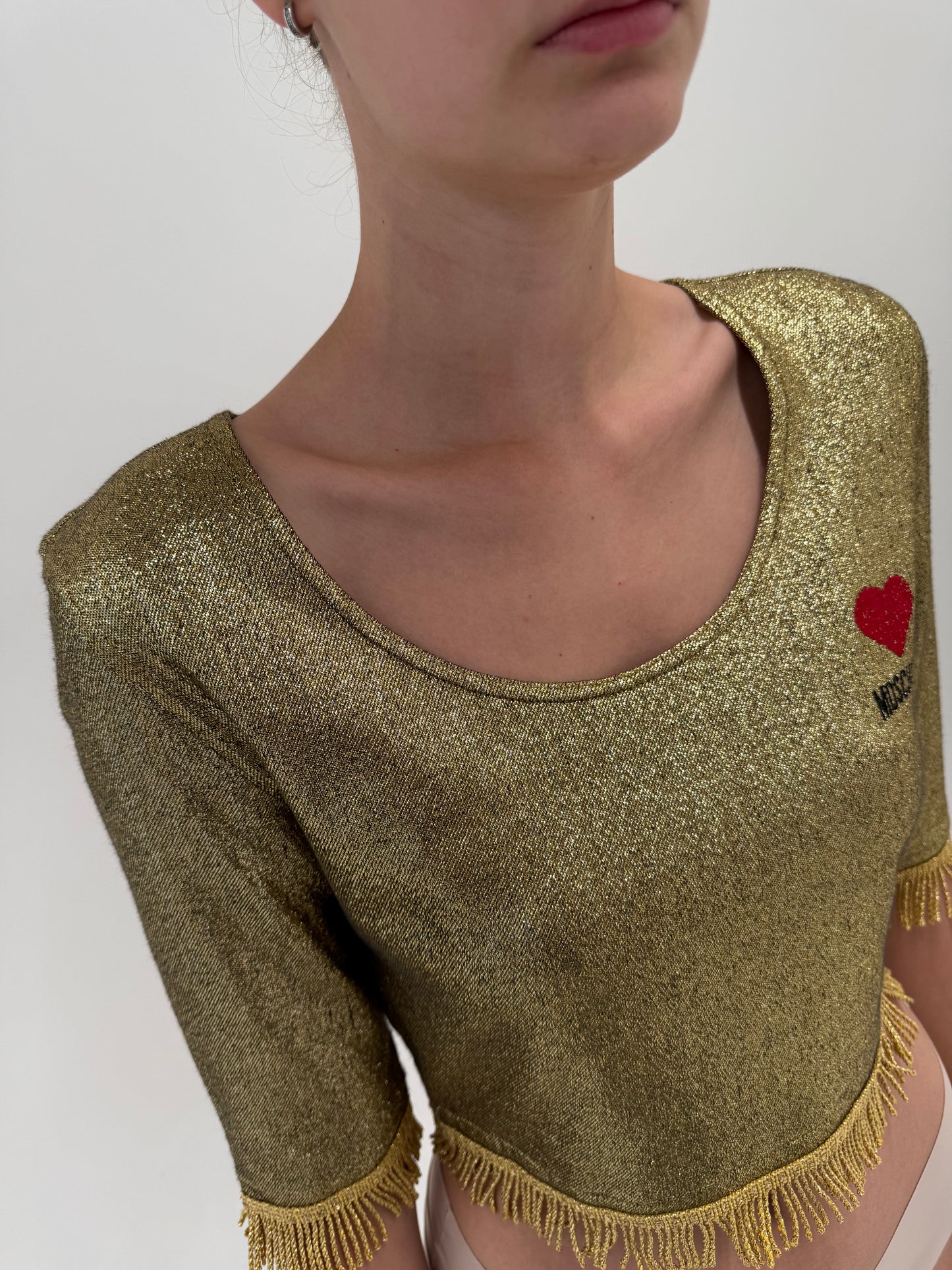 Top vintage Moschino cu franjuri și lurex auriu modelator